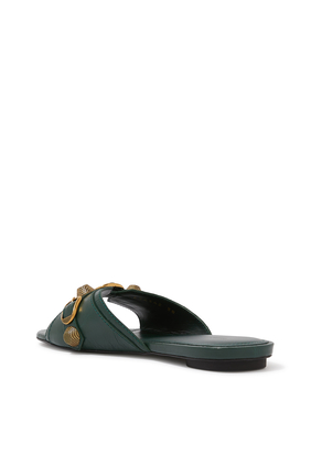 حذاء كاجول مفتوح من الخلف جلد أرينا بكعب مسطح إصدار حصري للشرق الأوسط