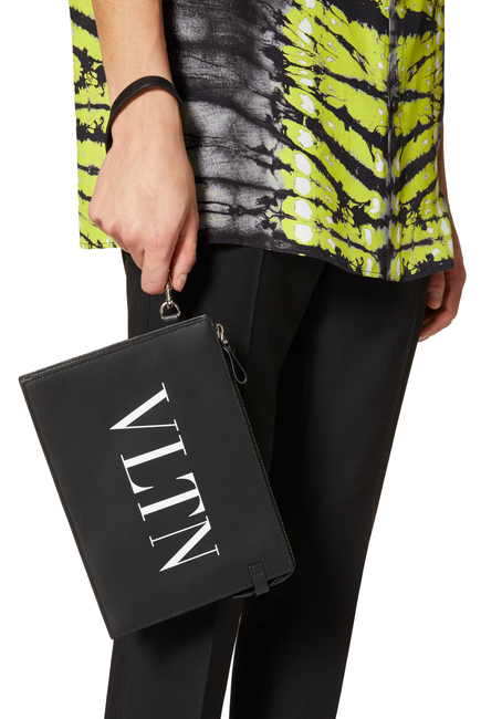 حقيبة صغيرة جلد مزينة بشعار VLTN