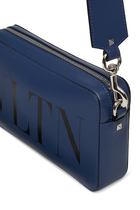 حقيبة كروس فالنتينو غارافاني بشعار VLTN