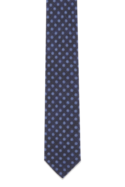 ربطة عنق بنقشة نقاط