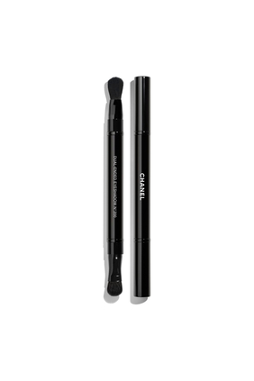 PINCEAU DUO PAUPIÈRES RÉTRACTABLE N°200 Dual-Ended Eyeshadow Brush: Applies And Blends