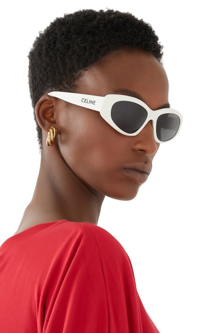 نظارة شمسية باللونين الأبيض والأسود بتصميم فراشة