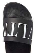 حذاء مفتوح فالنتينو غارافاني بشعار VLTN