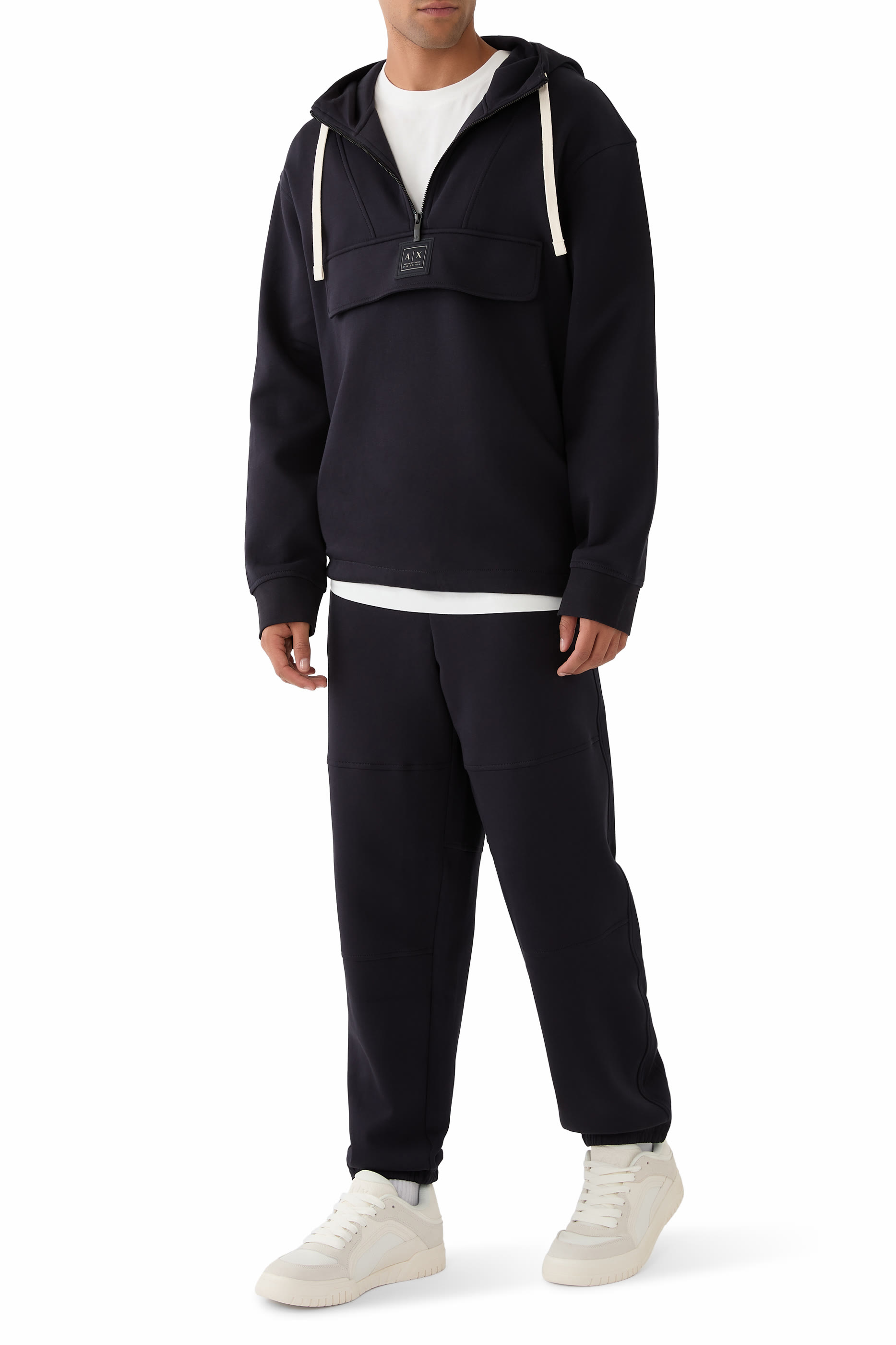 سويت شيرت بشعار الماركة