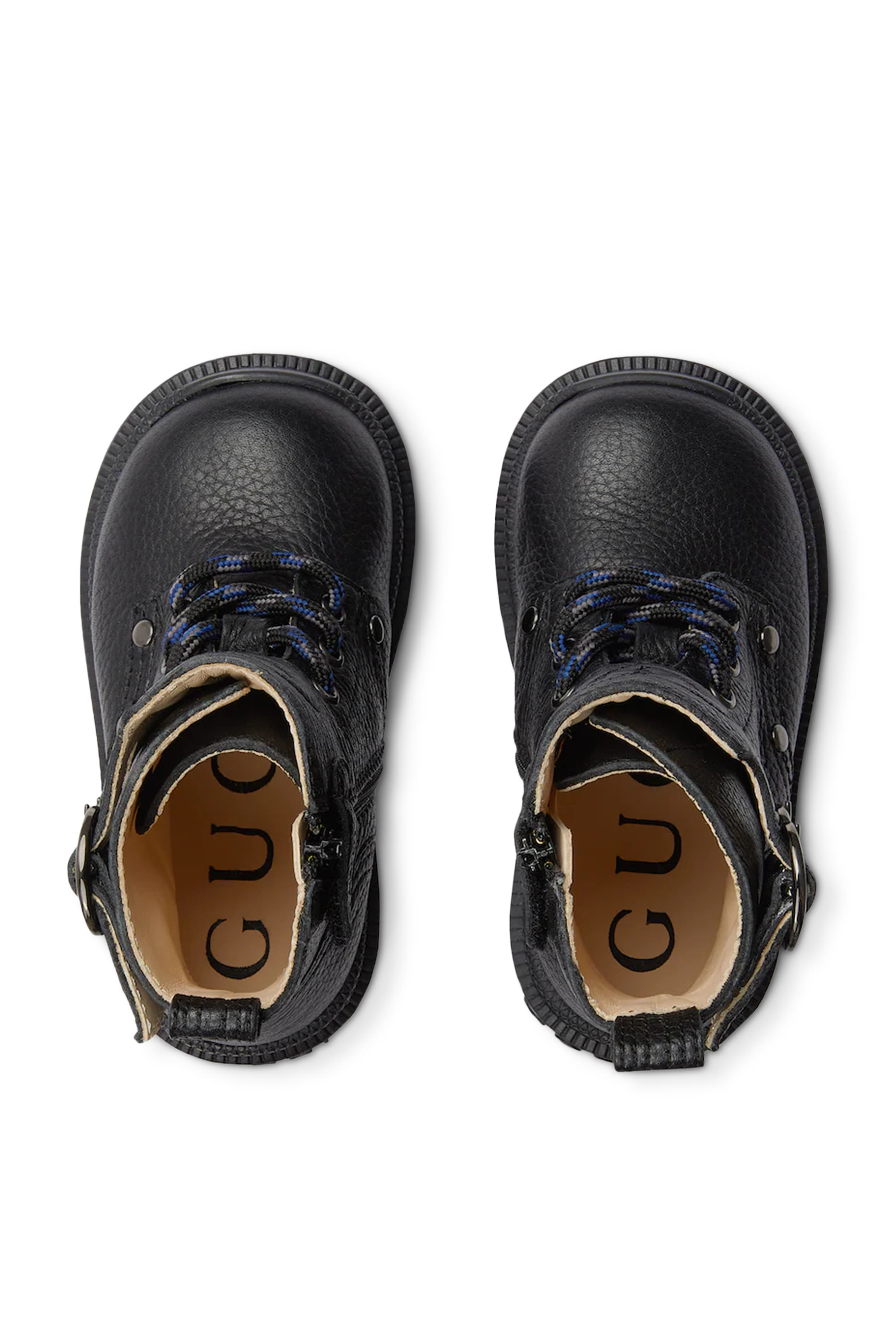 بوت للأطفال بمشابك