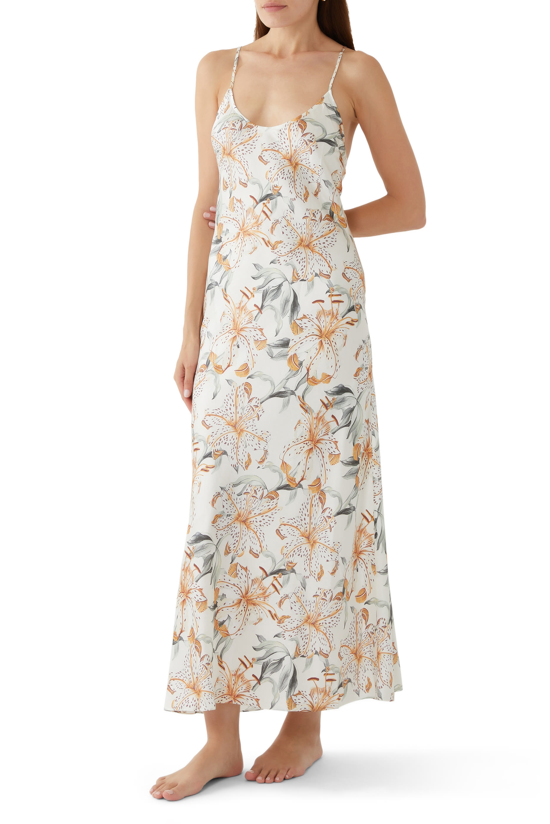 قميص نوم بقصة مائلة حرير