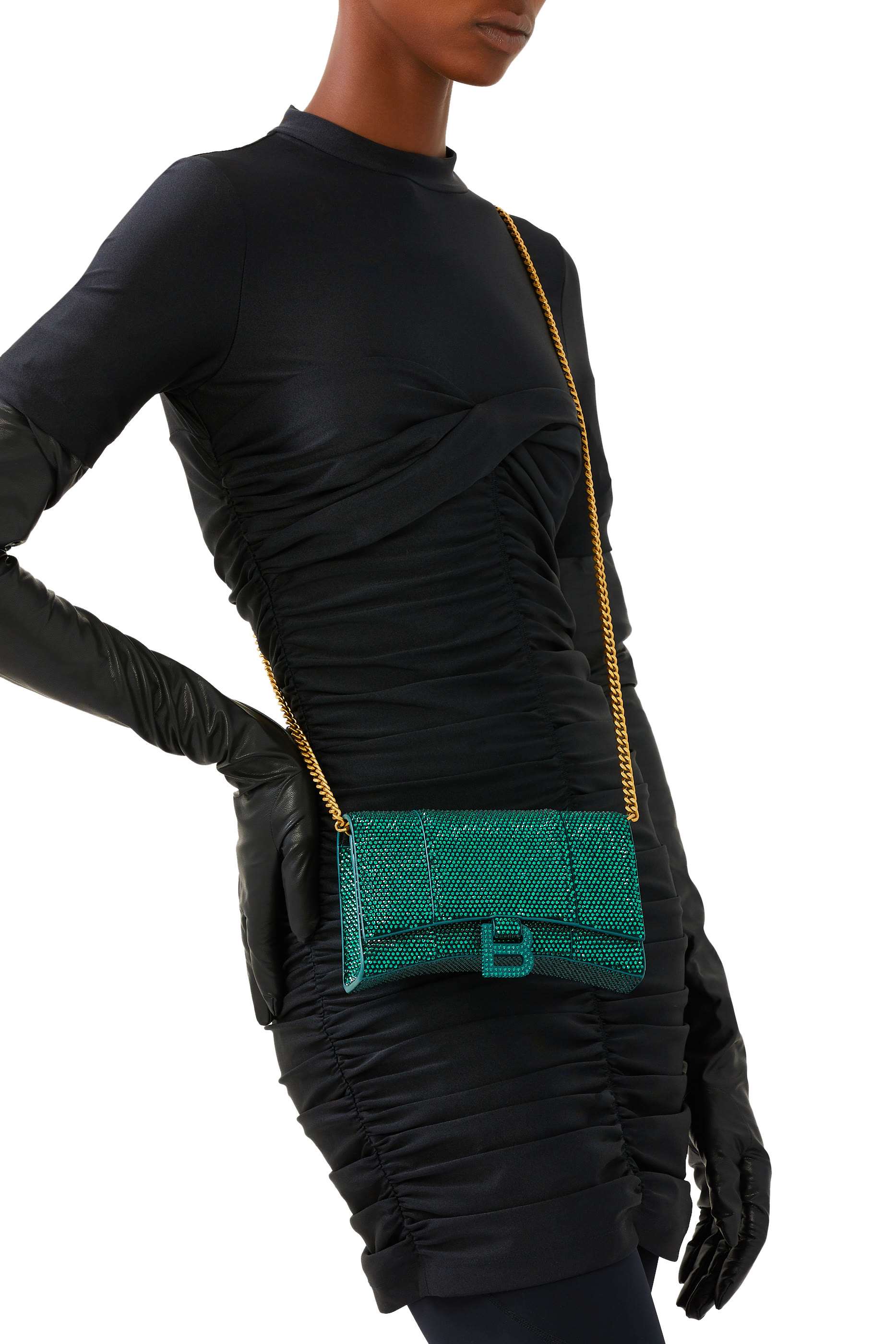 حقيبة اورجلاس صغيرة بسلسلة حصريا للشرق الأوسط