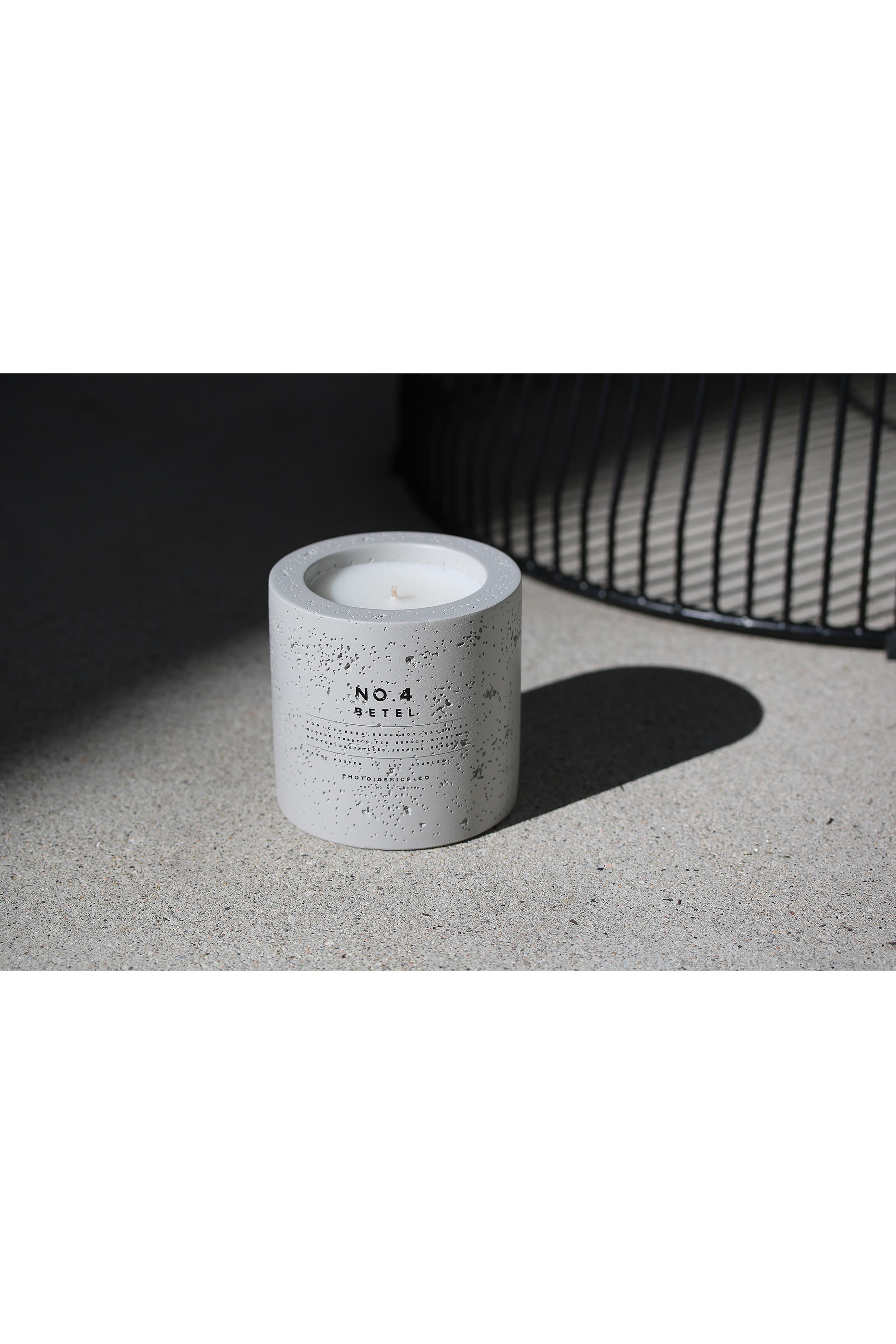 شمعة 4 في وعاء خرساني (بيتل)