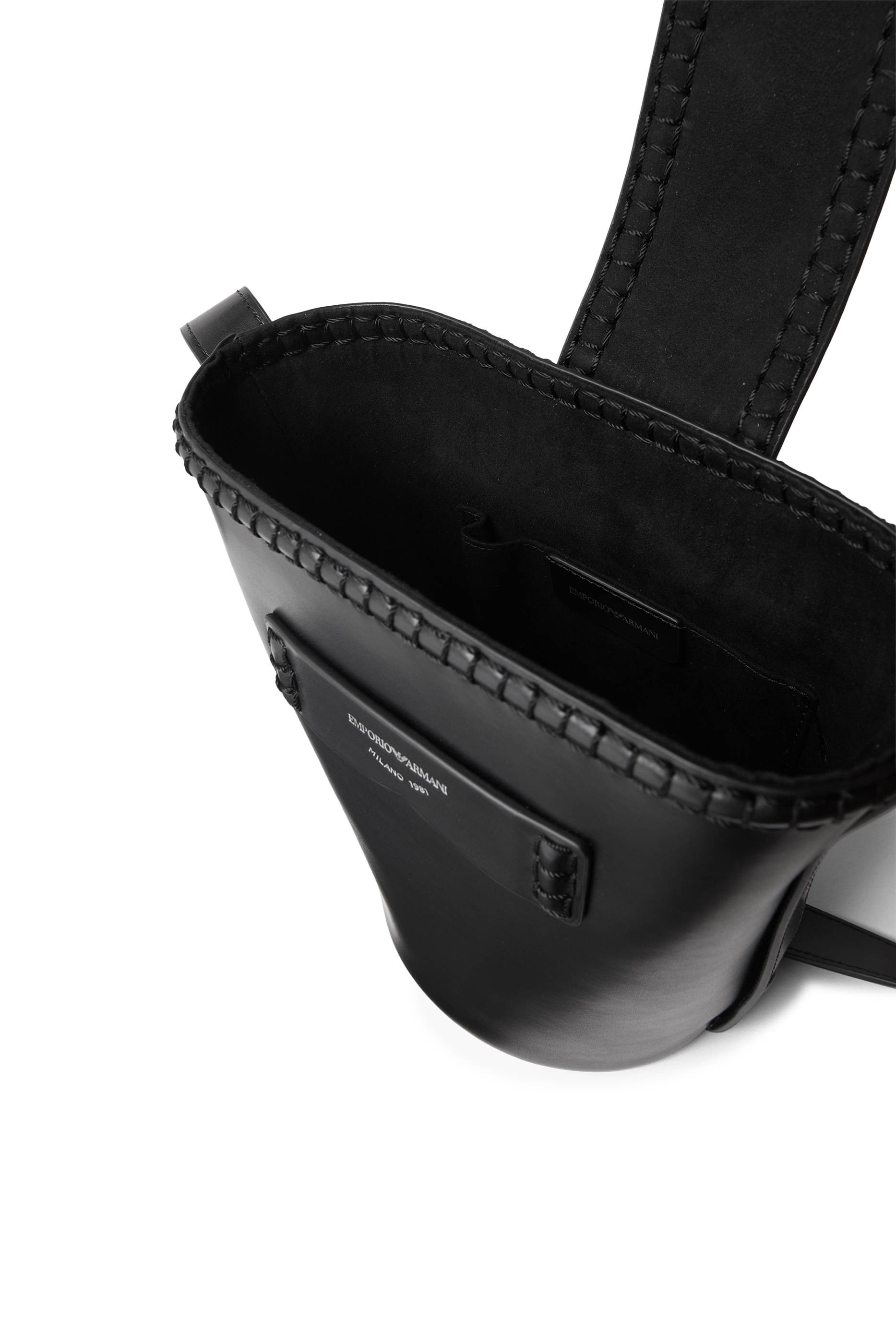 حقيبة باكيت جلد