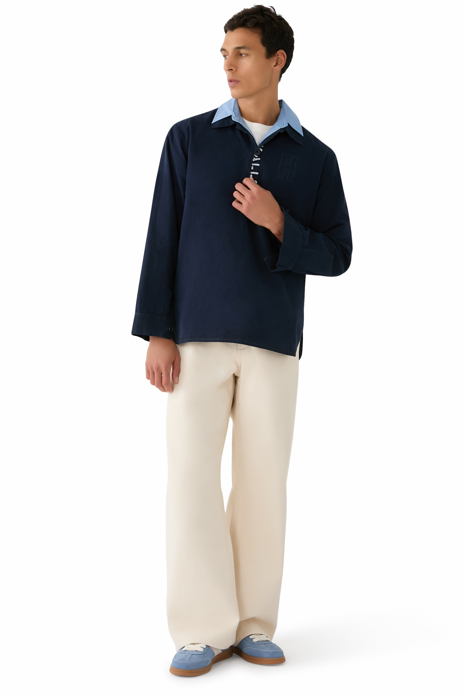 قميص تينسيل بنمط كنزة بنقشة غرافيكية