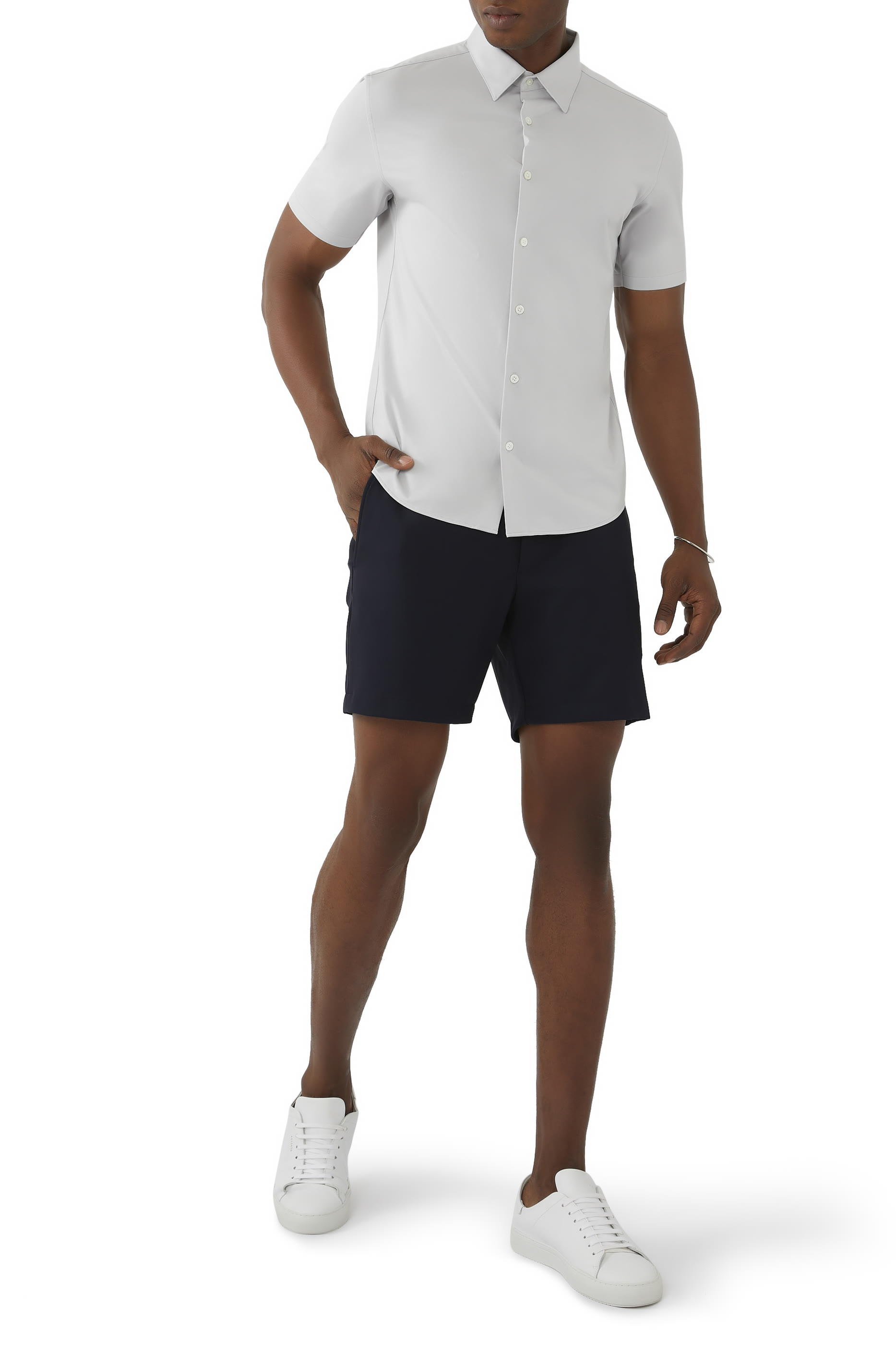 شورت كيرتس بقصة مناسبة للجسم