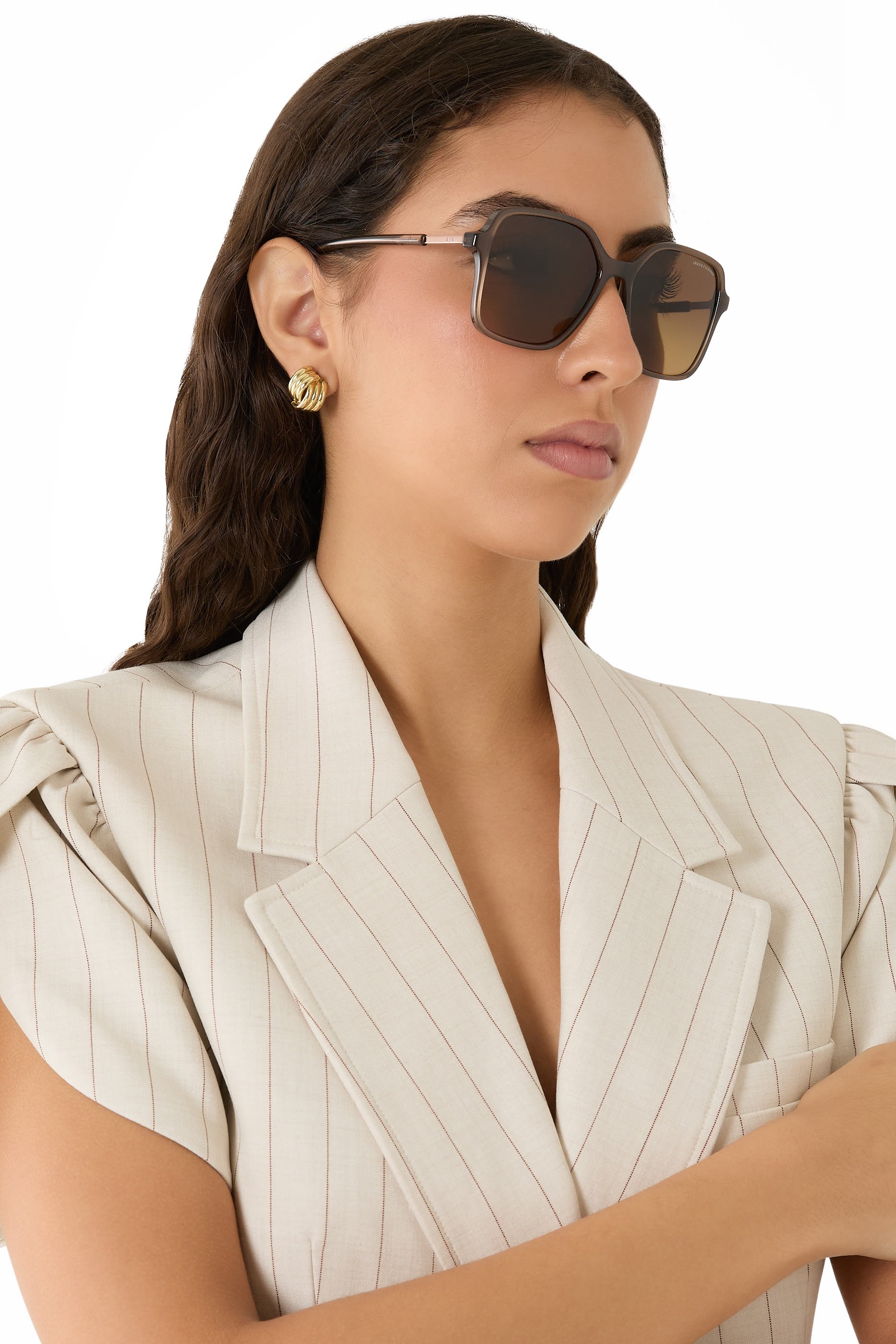 نظارة شمسية بإطار مربع