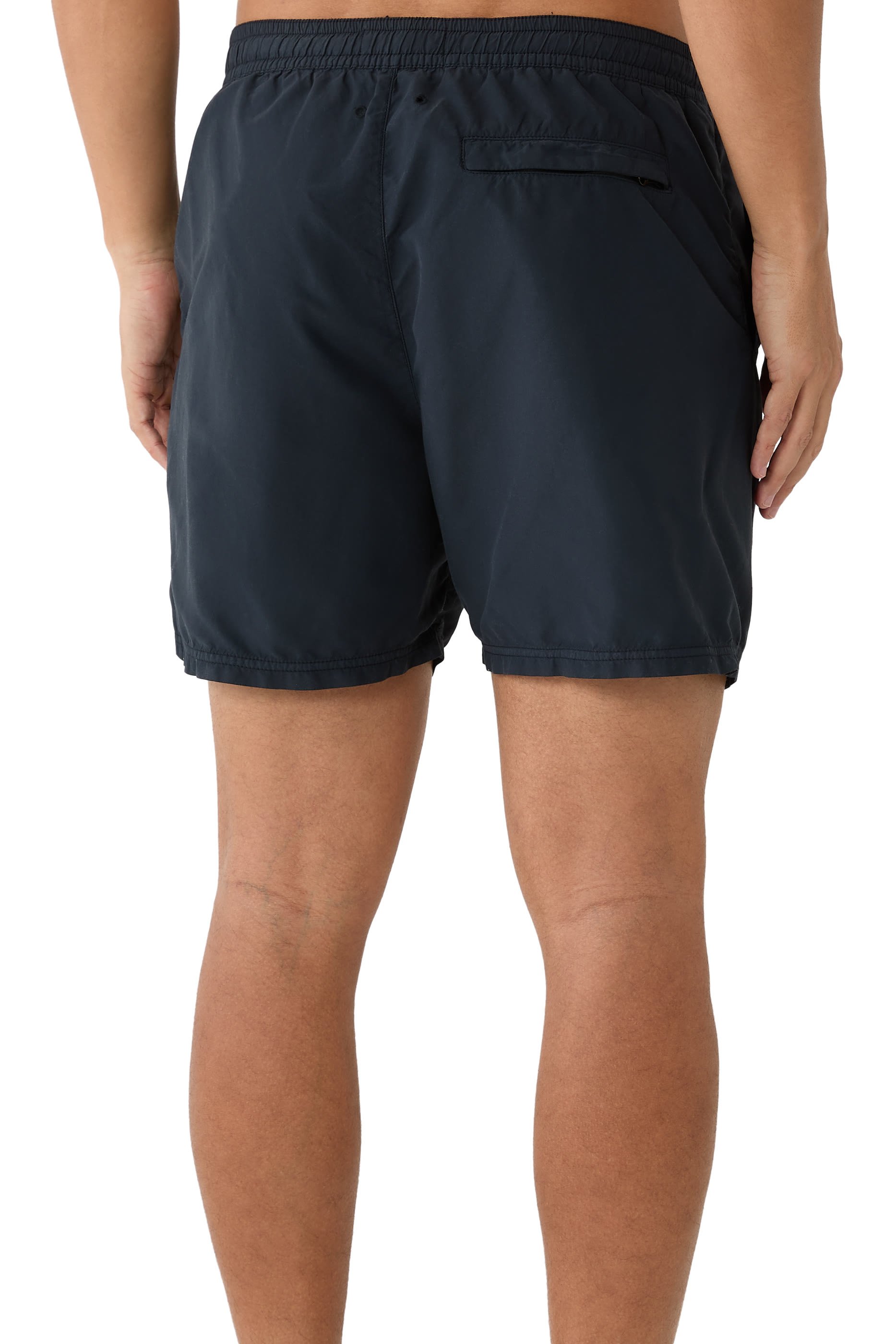 شورت سباحة بشعار الماركة