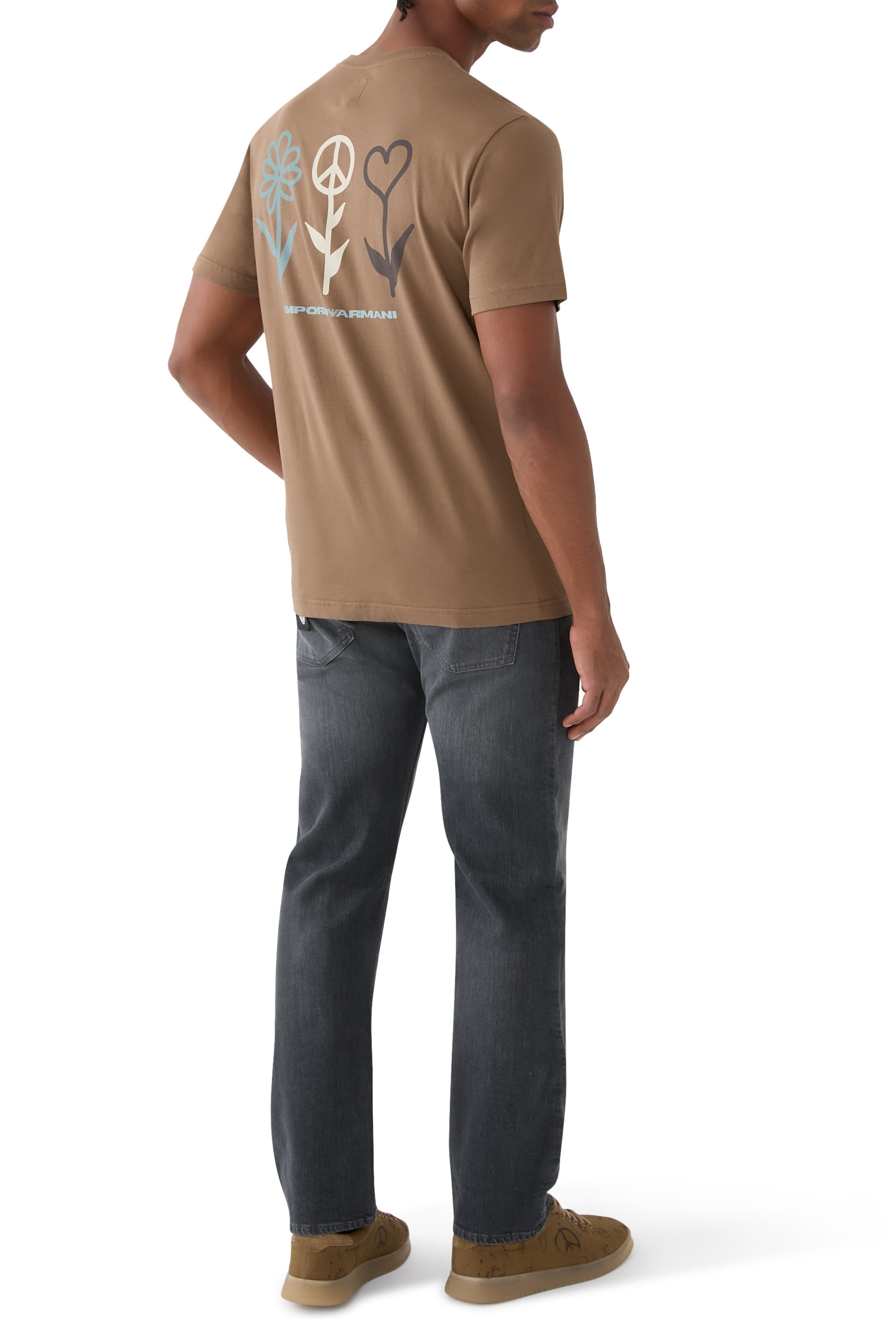 تيشيرت بشعار الماركة قطن