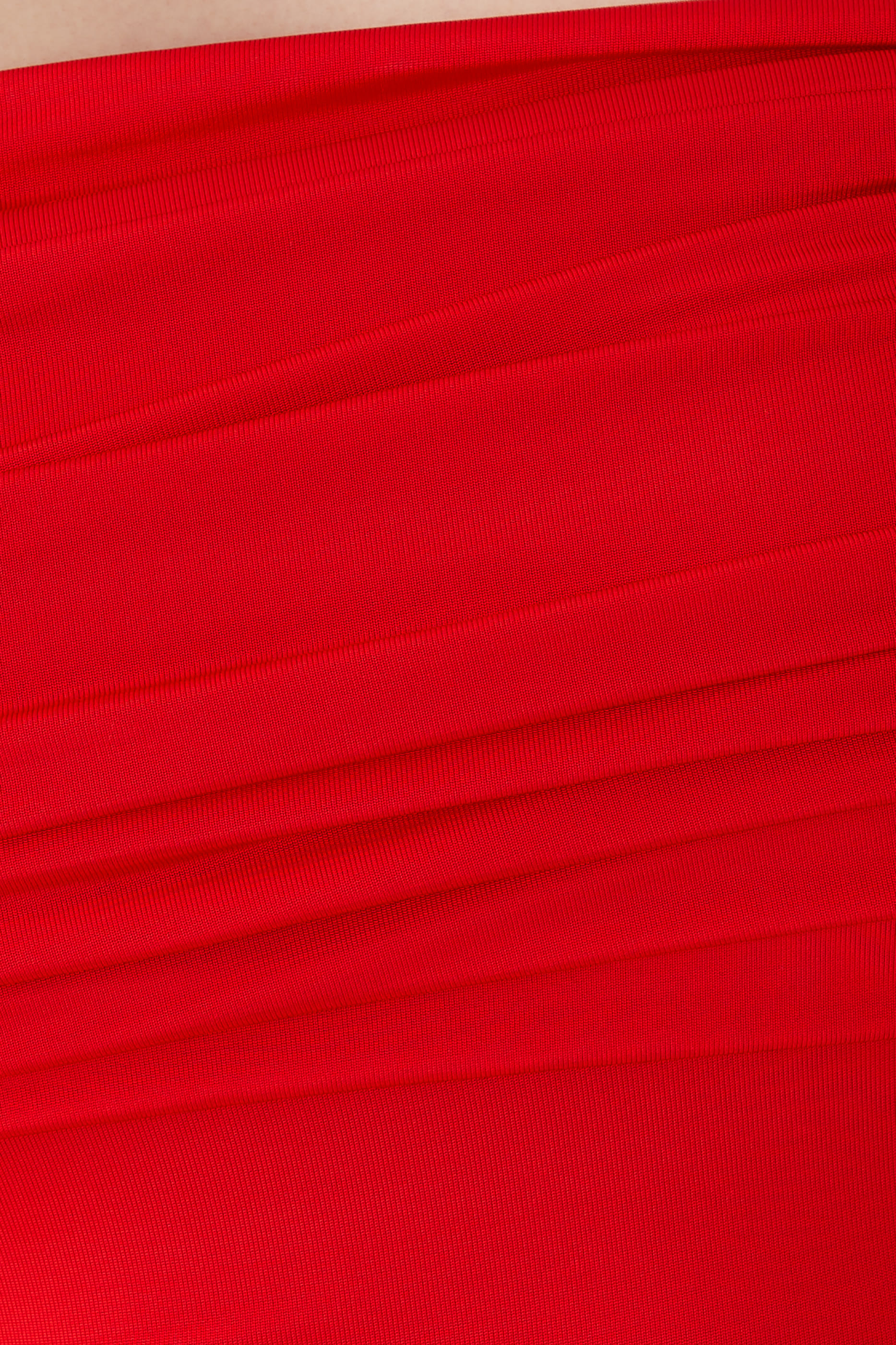 فستان شارا متوسط الطول بأكتاف متساقطة