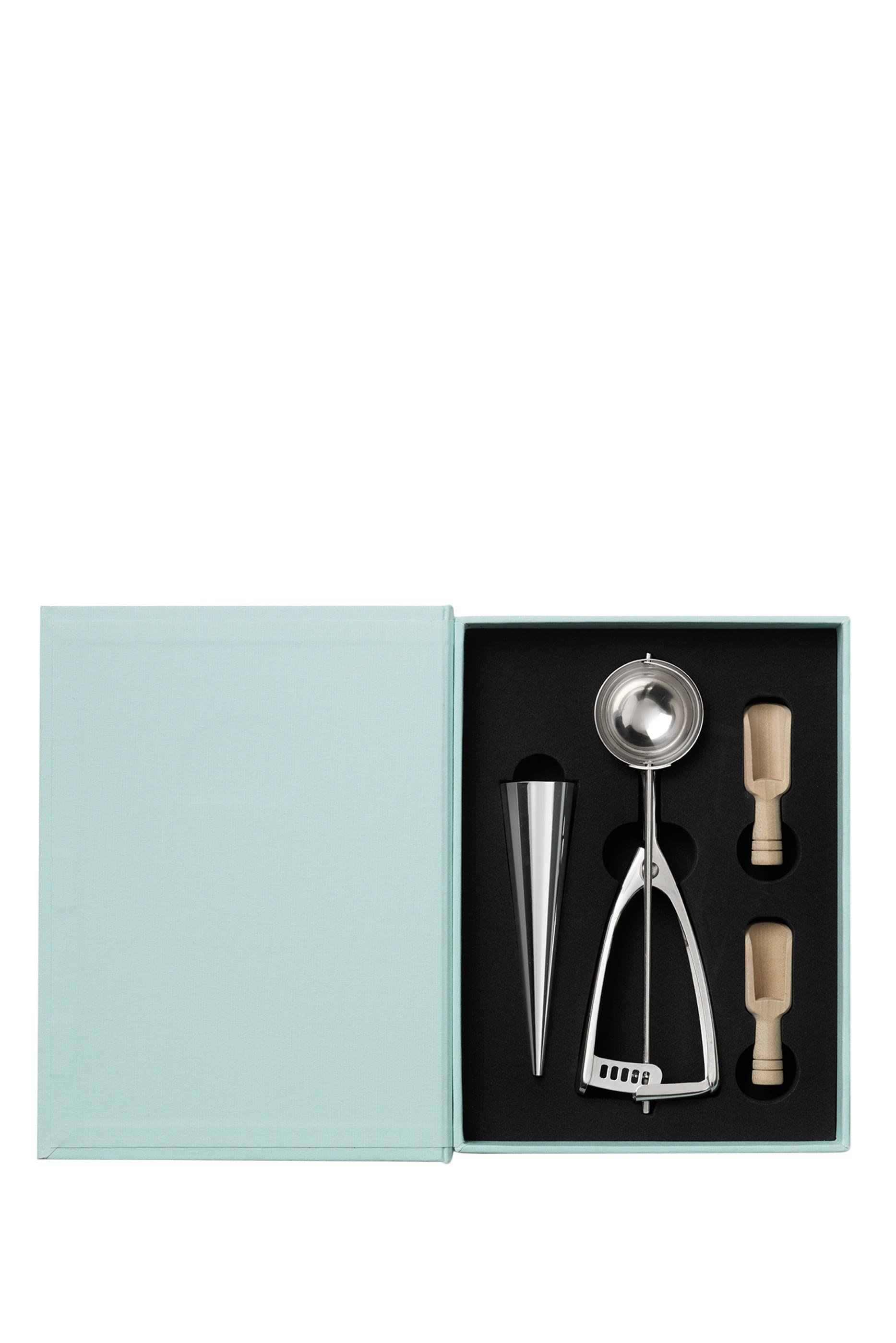 أدوات آيس كريم أساسية 