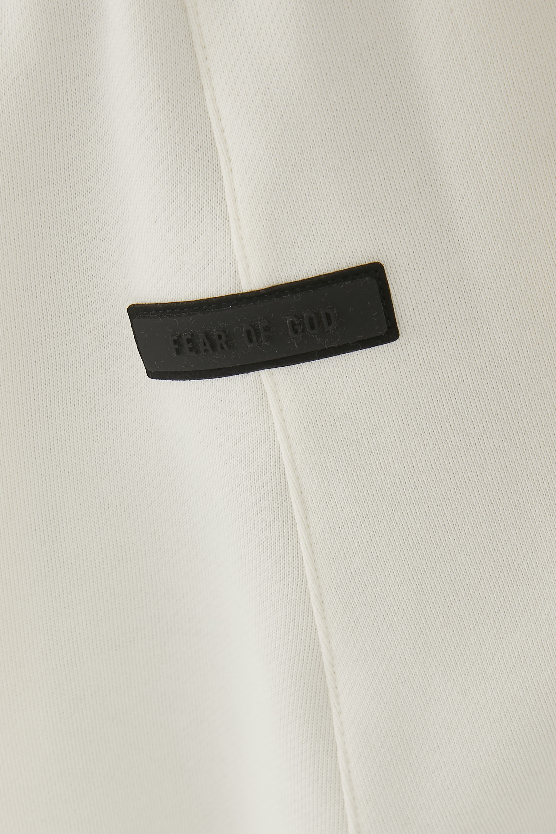 بنطال رياضي بشعار الماركة