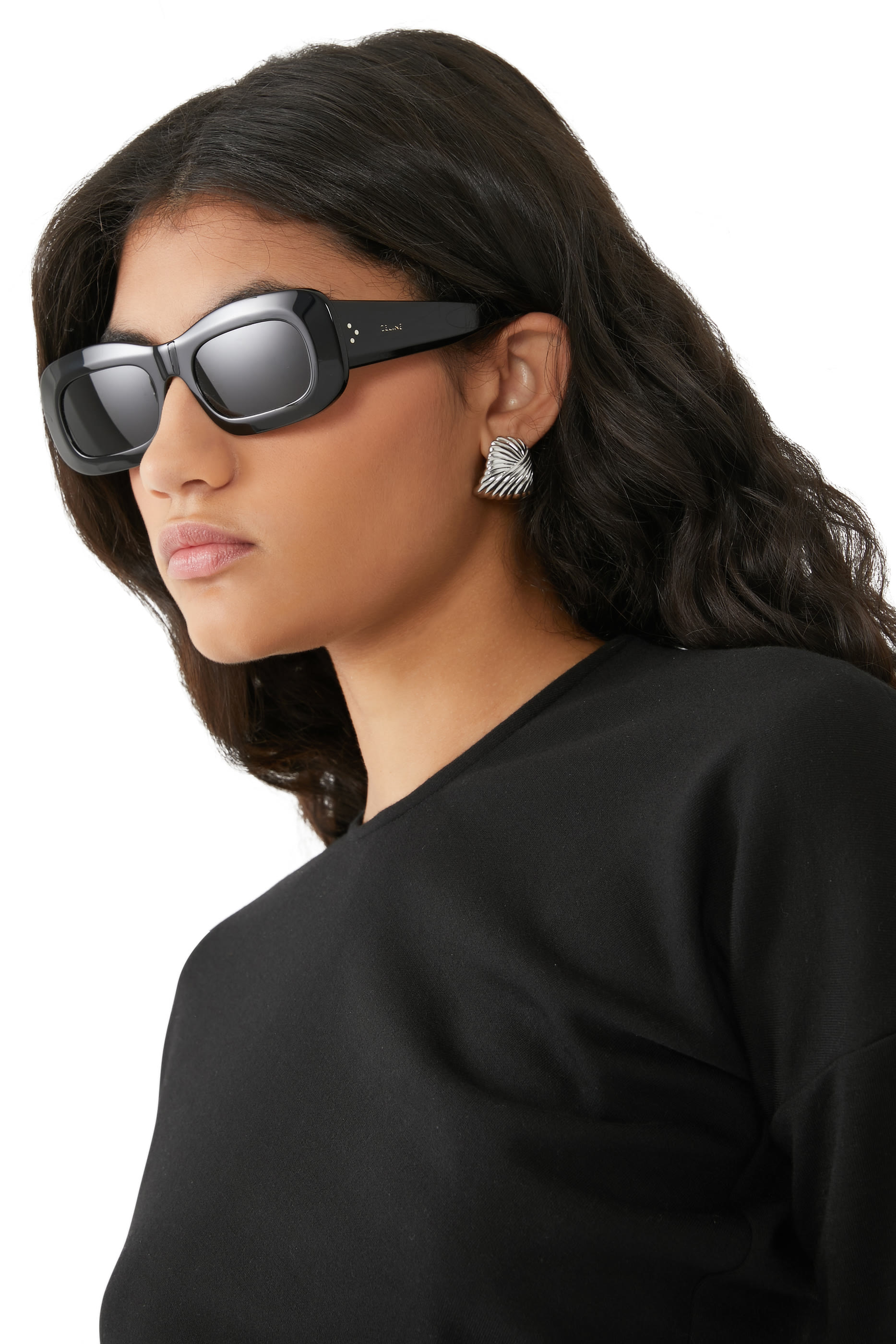 نظارة شمسية بولد بشعار الماركة