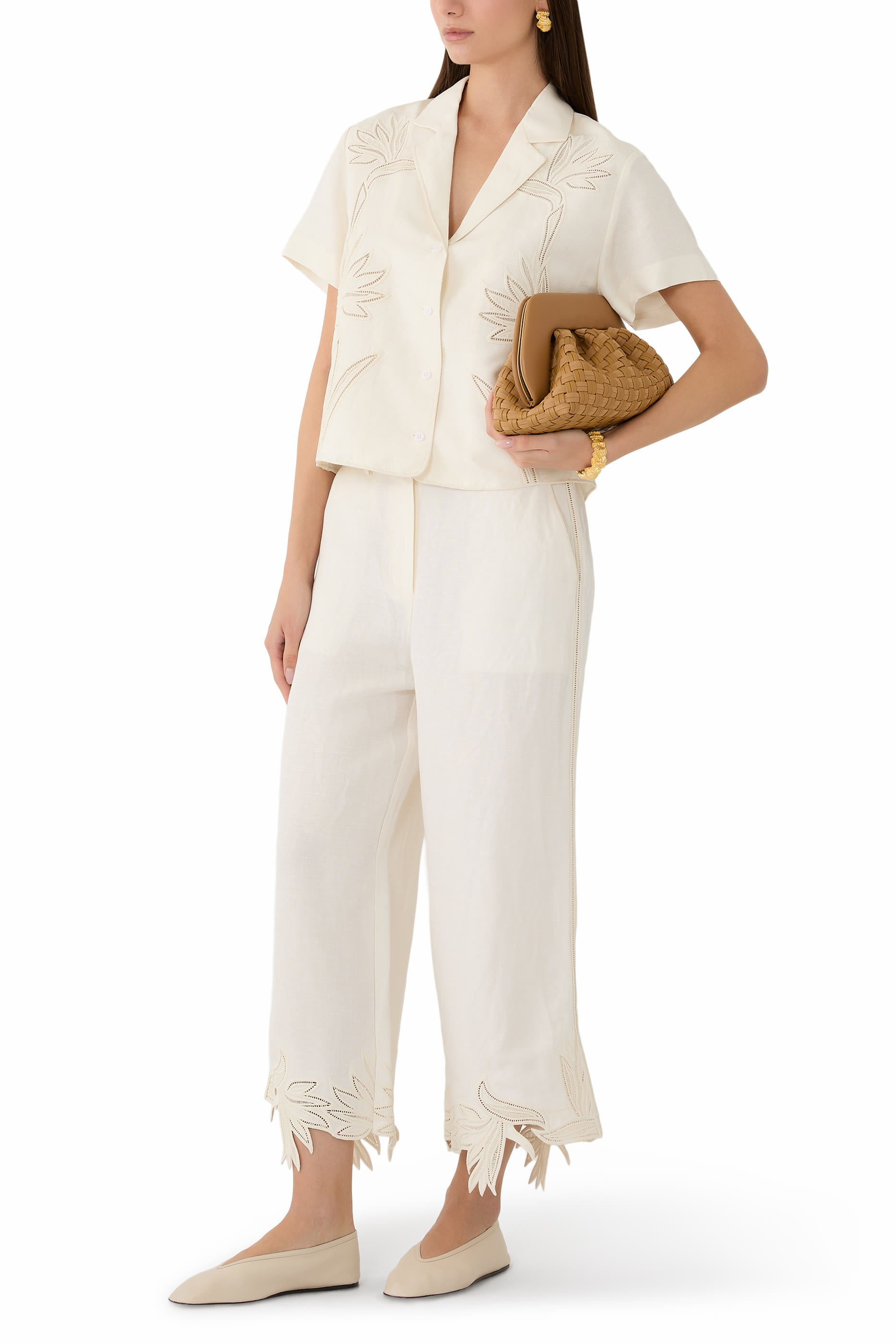 قميص لويزا بياقة مطوية وتطريزات