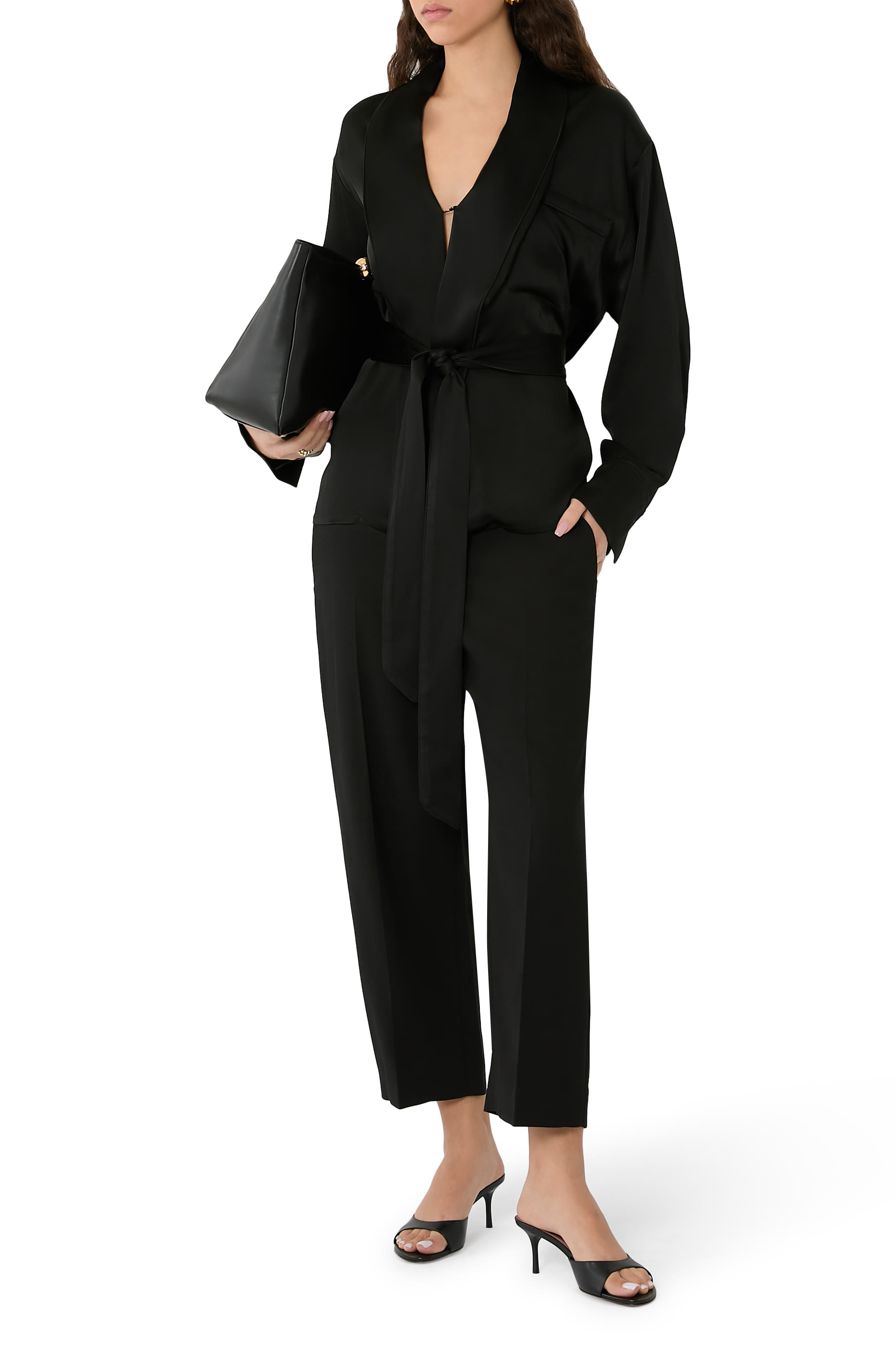 بلوزة باجاما بتصميم ملفوف