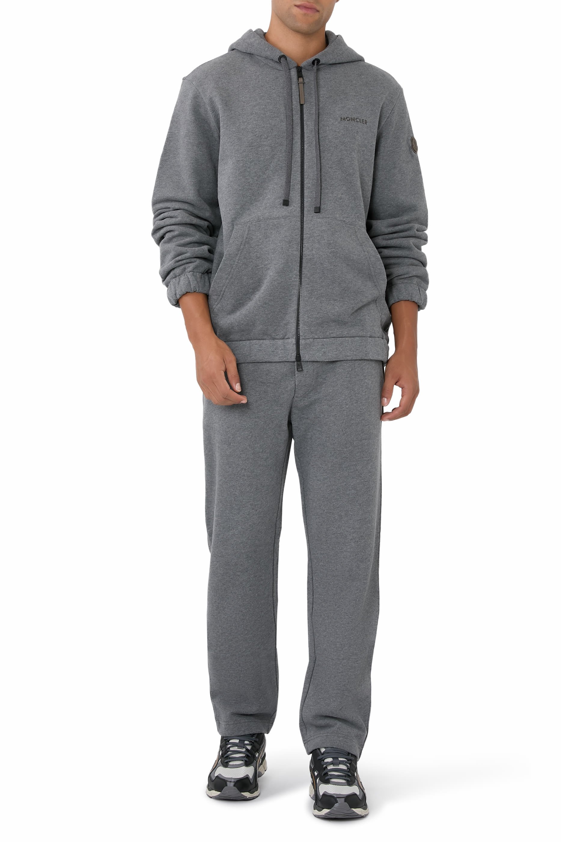 بنطال رياضي بشعار الماركة