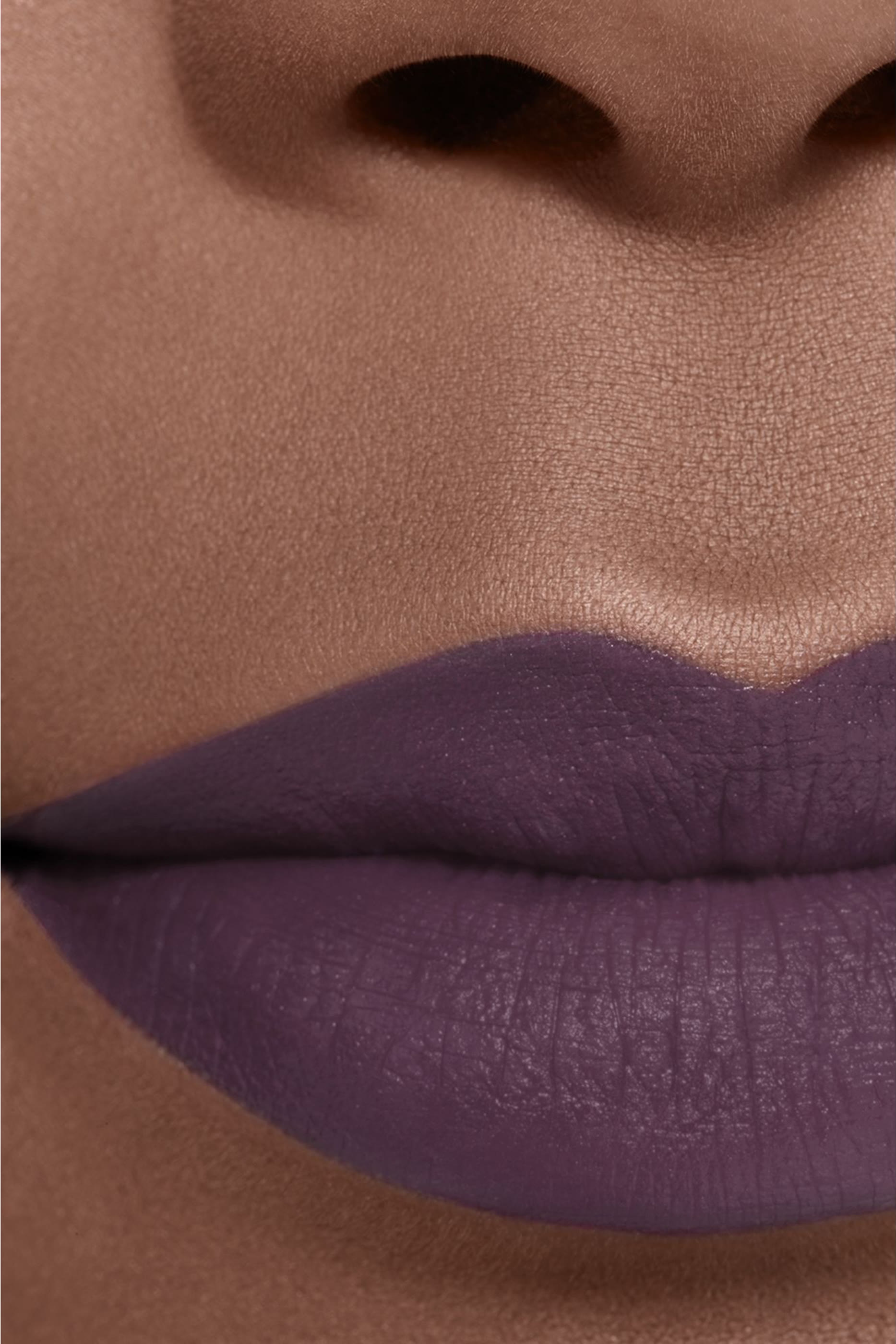 احمر شفاه Chanel Rouge Allure Liquid Velvet Ultrawear Intense مات سائل