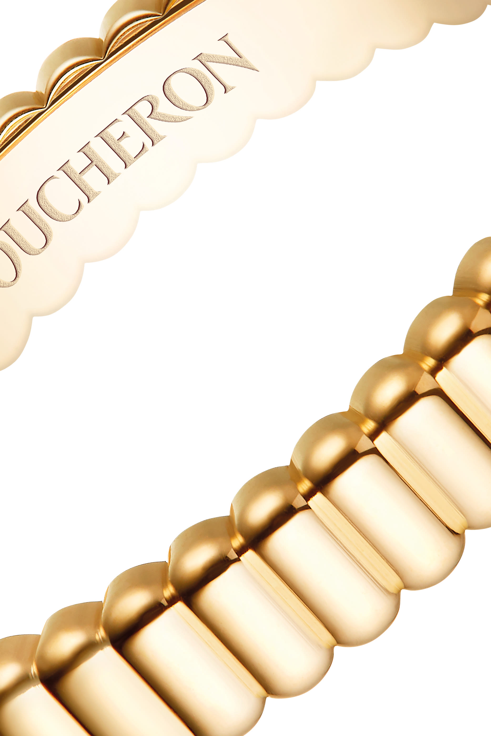 خاتم زفاف بارز الملمس ذهب أصفر عيار 18