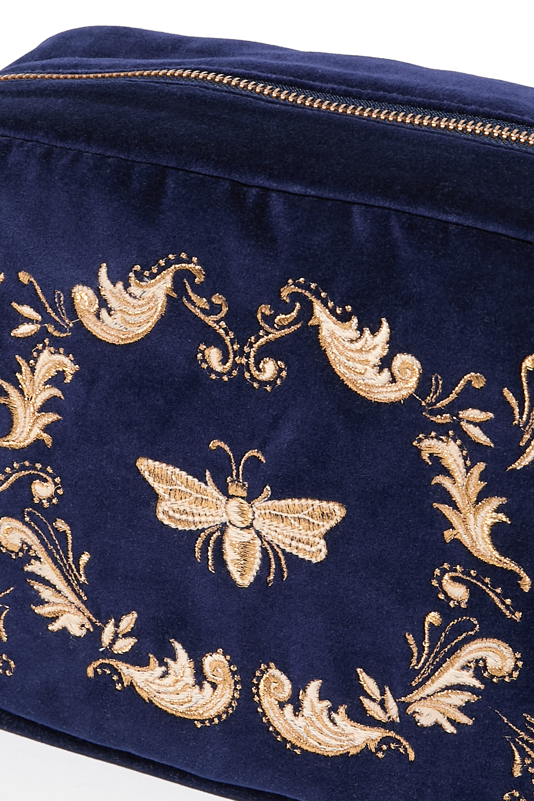 حقيبة مستحضرات تجميل بروفنسال بنقشة نحل