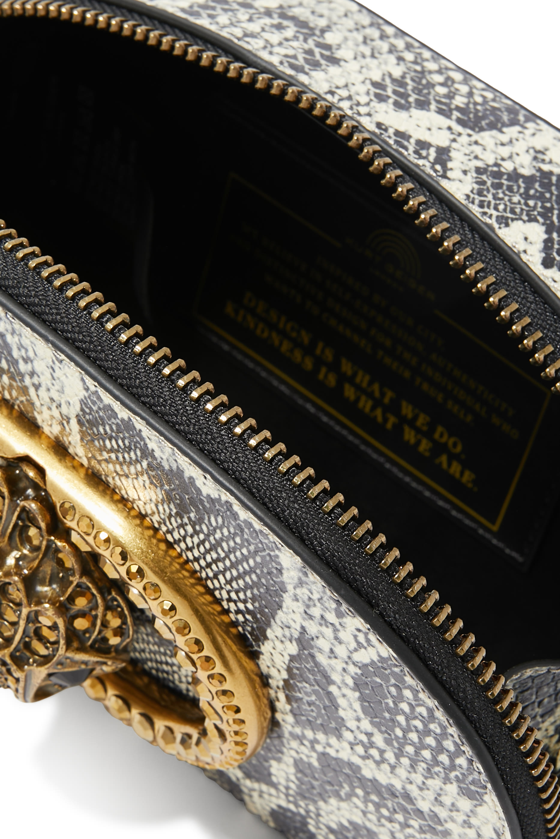 حقيبة كاميرا تشيلسي صغيرة