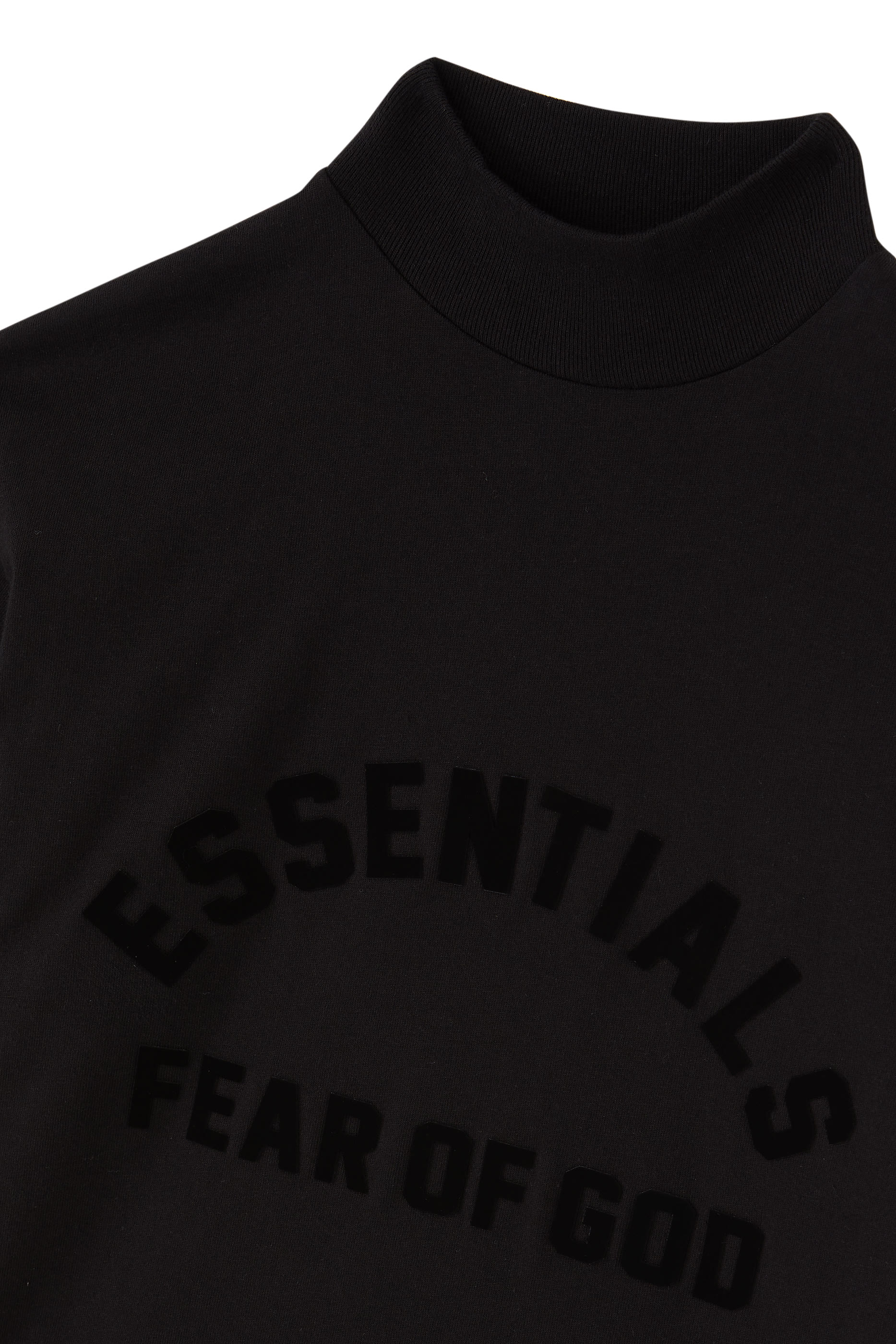 تيشيرت للأطفال بطبعات اسنشالز