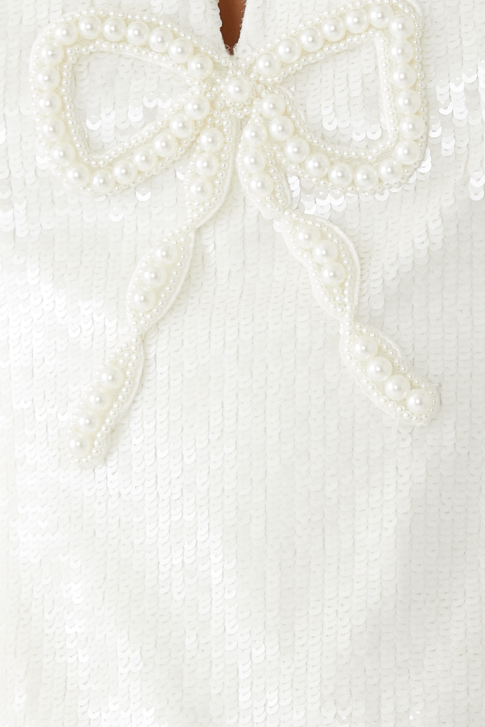 فستان قصير بربطة فيونكة والترتر