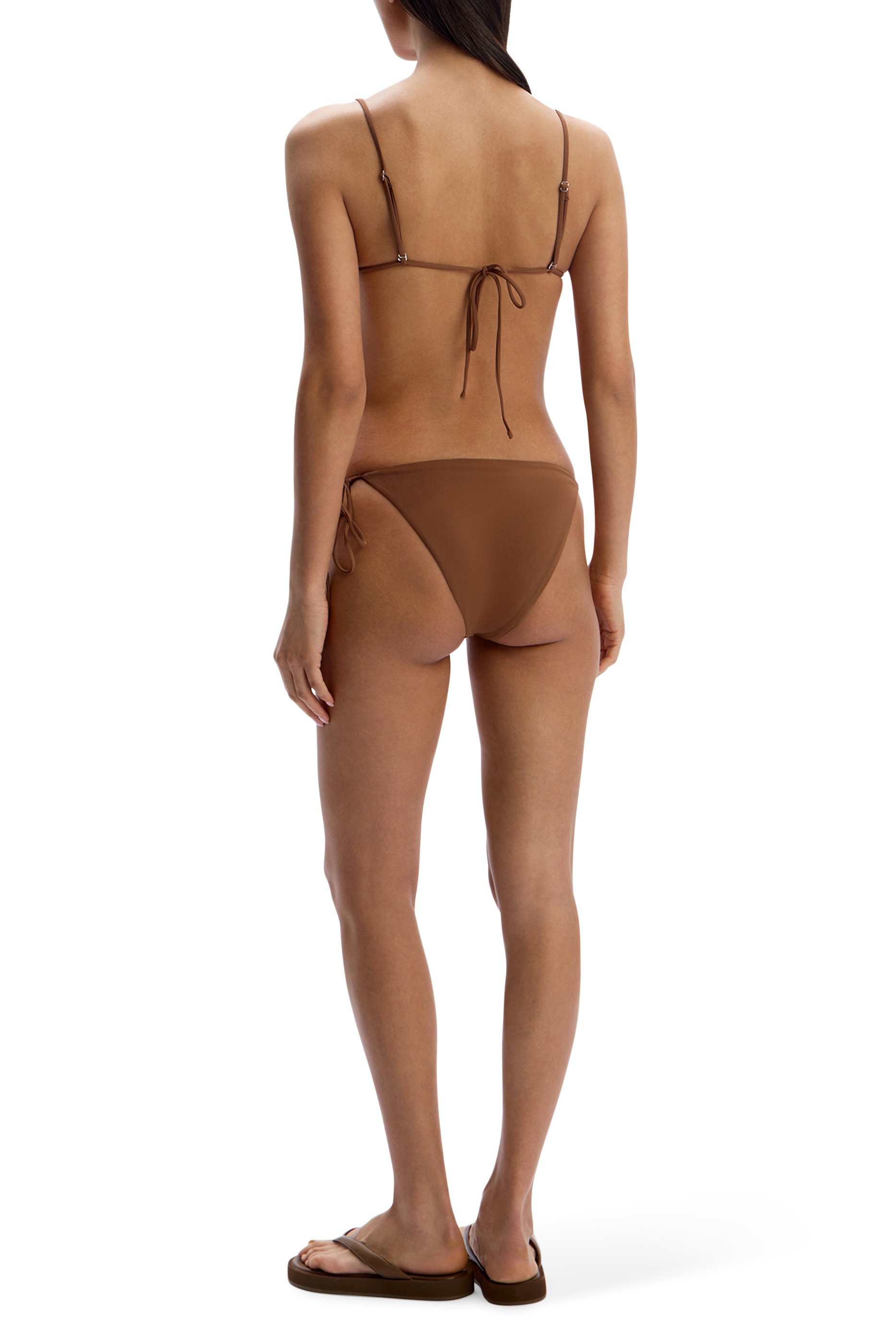 قطعة بيكيني سفلية