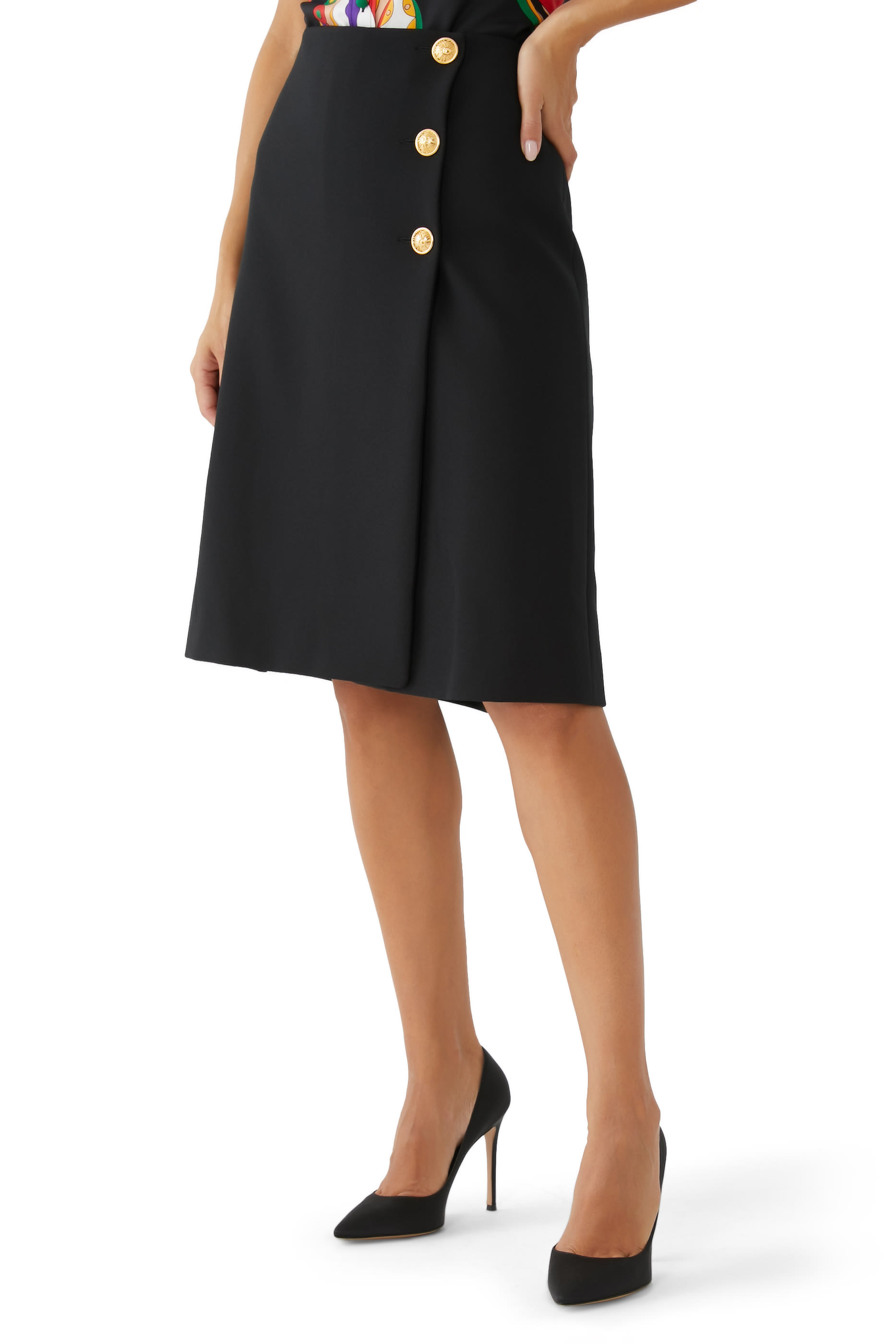 تنورة بتصميم ملفوف