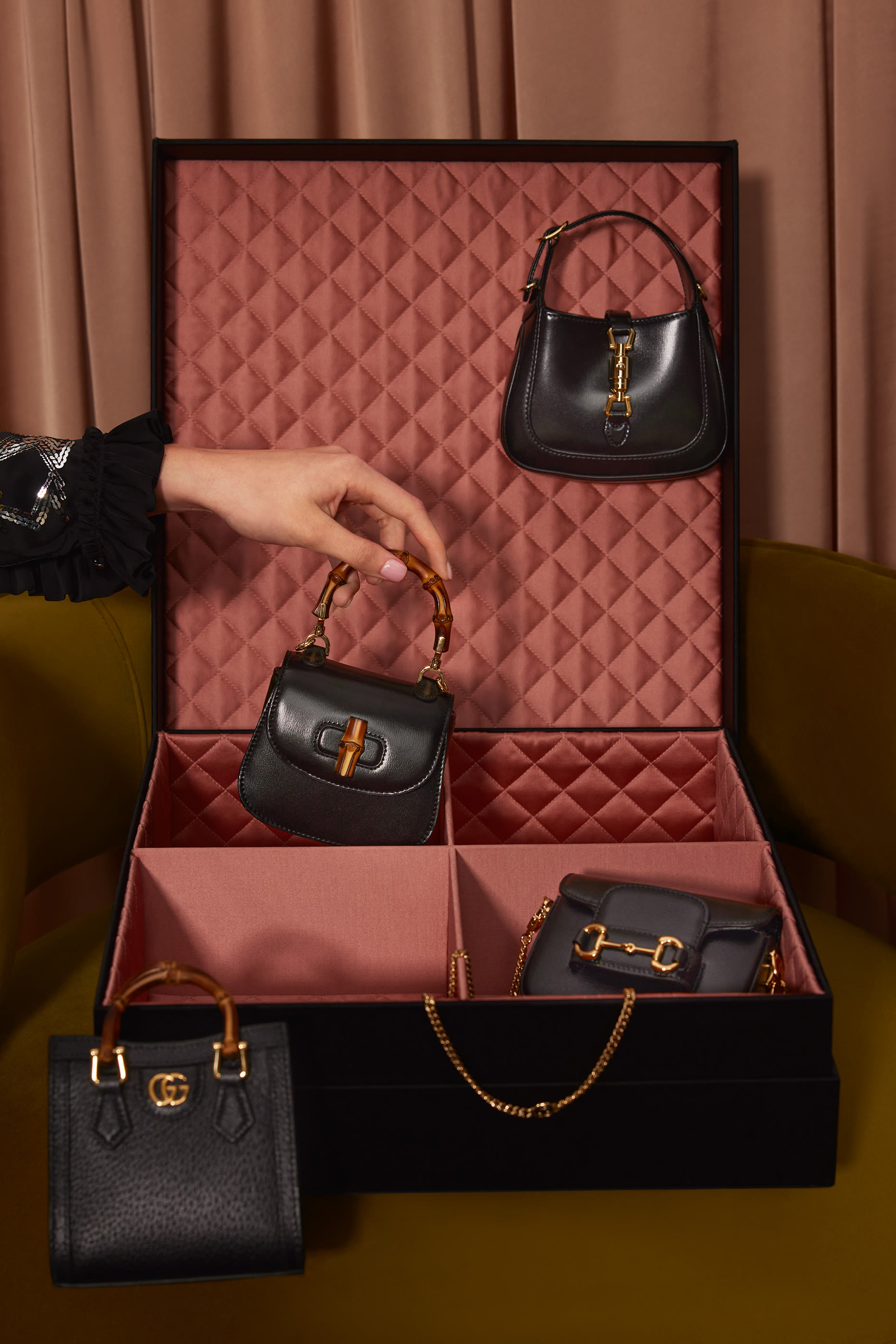 حقيبة جاكي 1969 صغيرة جدا