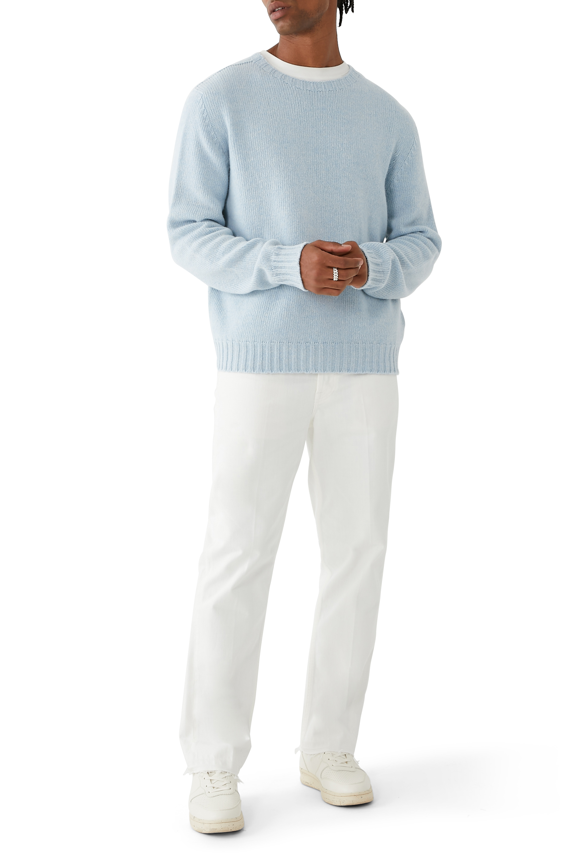 سترة منسوجة بشعار الماركة منحني