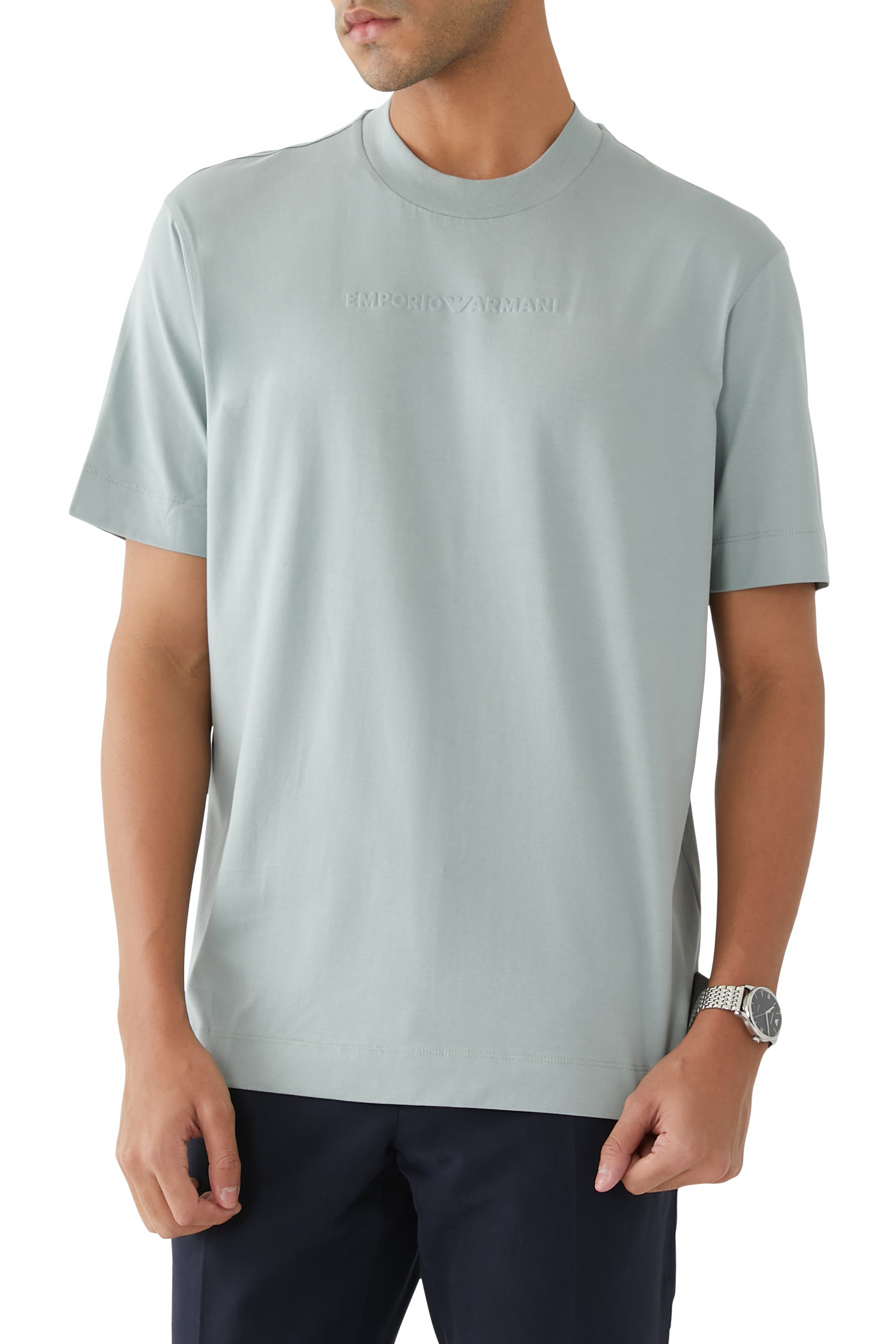 تيشيرت بنقشة شعار الماركة بحجم صغير