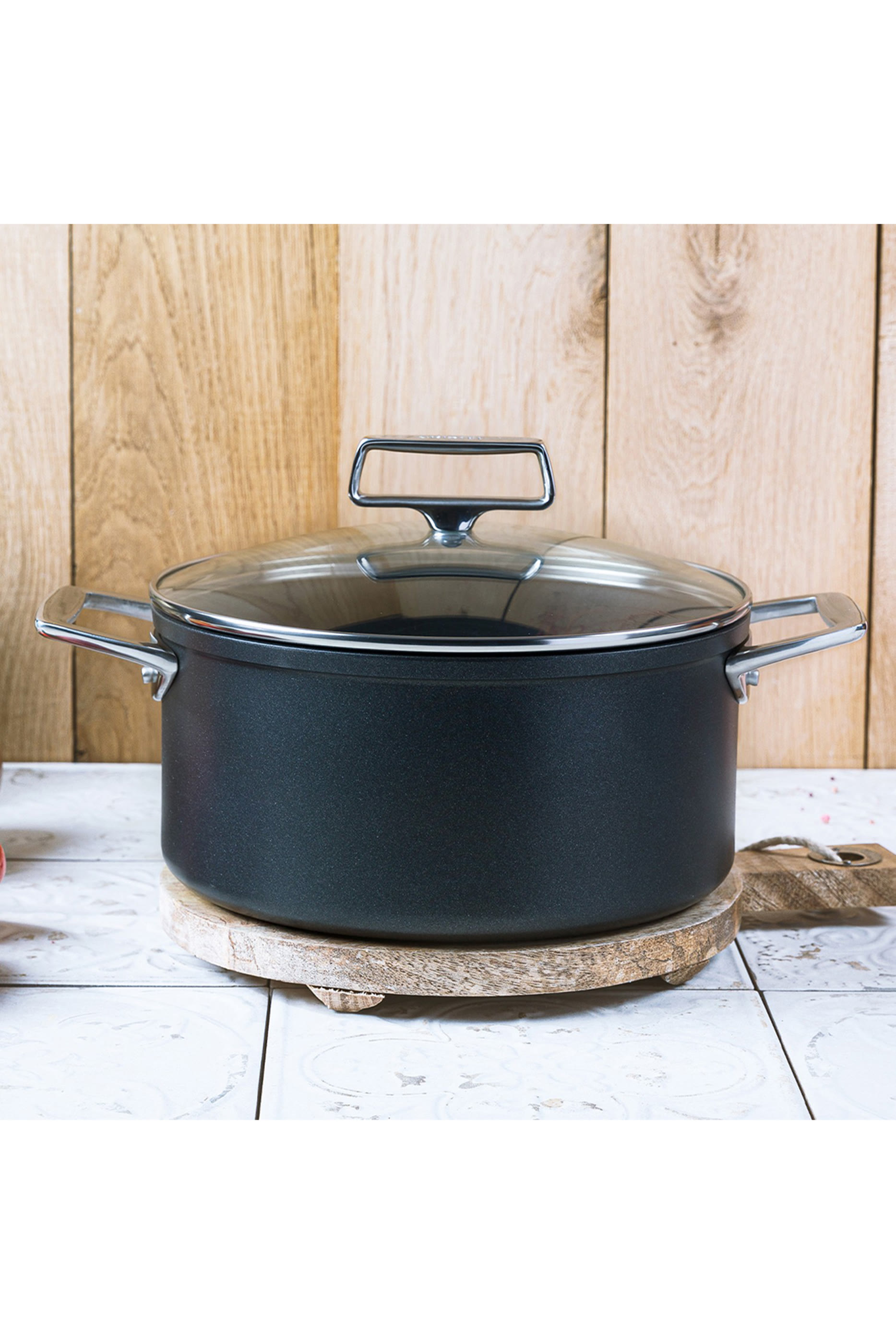 قدر حساء كاستل برو بغطاء