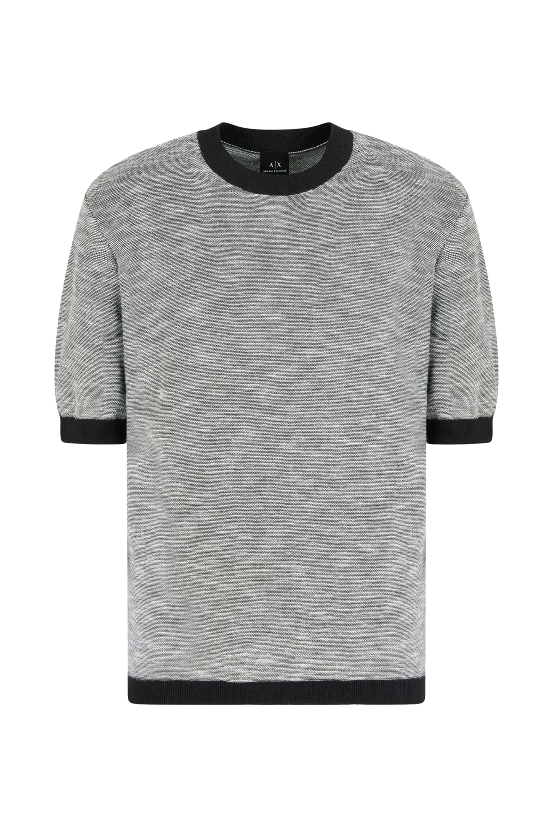 كنزة بياقة ضيقة