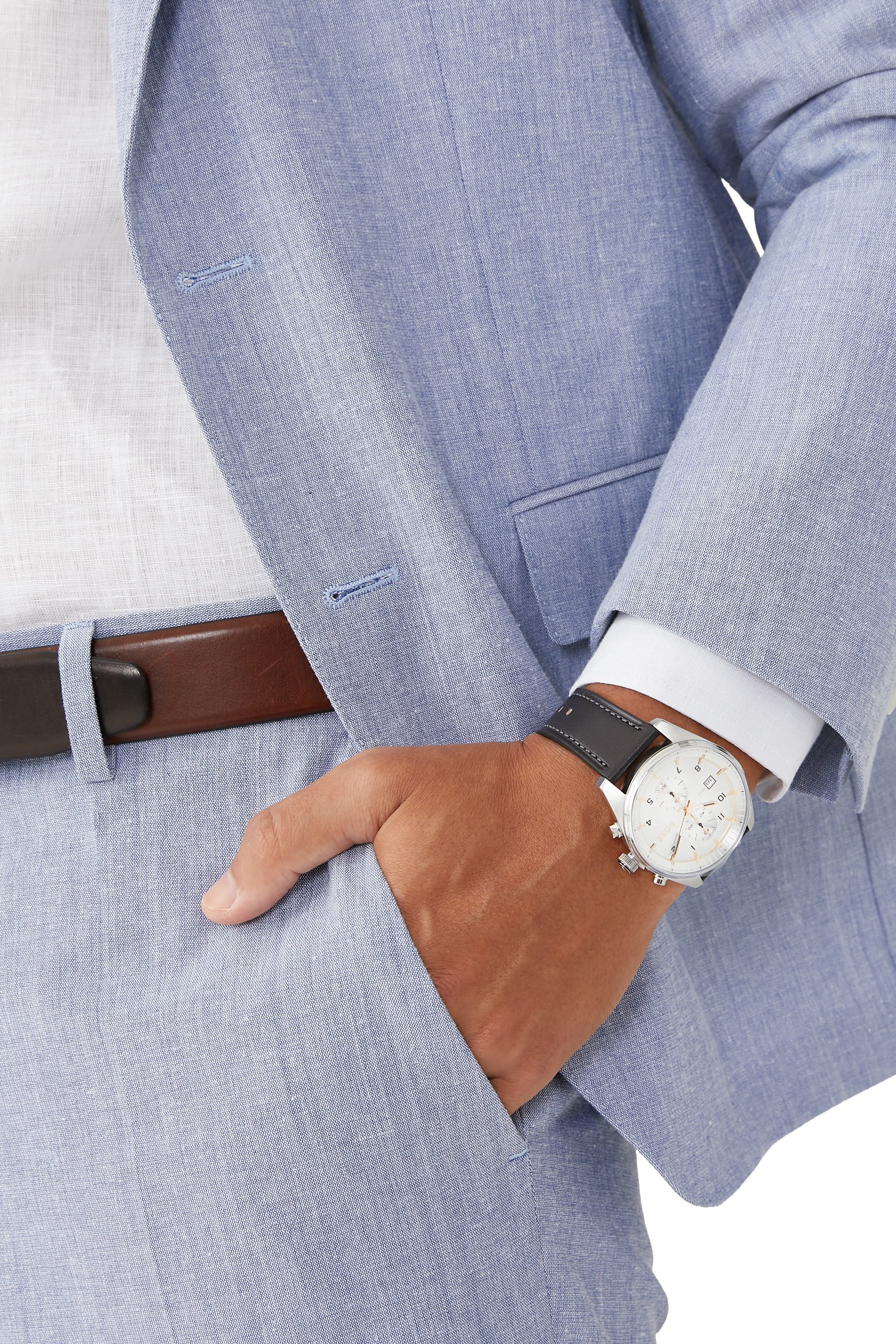 ساعة سكاي ترافيلر