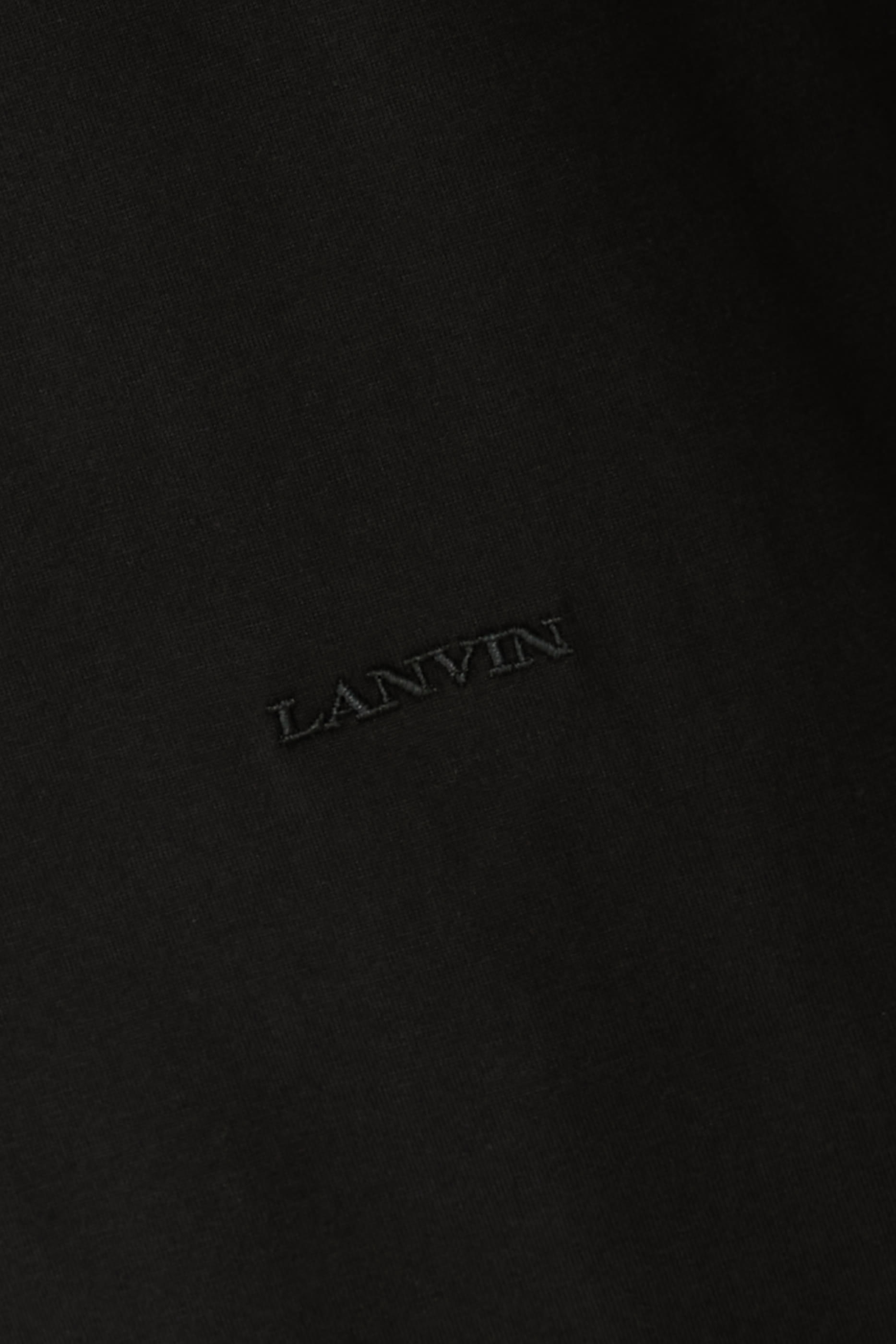 تيشيرت بتفاصيل حرير