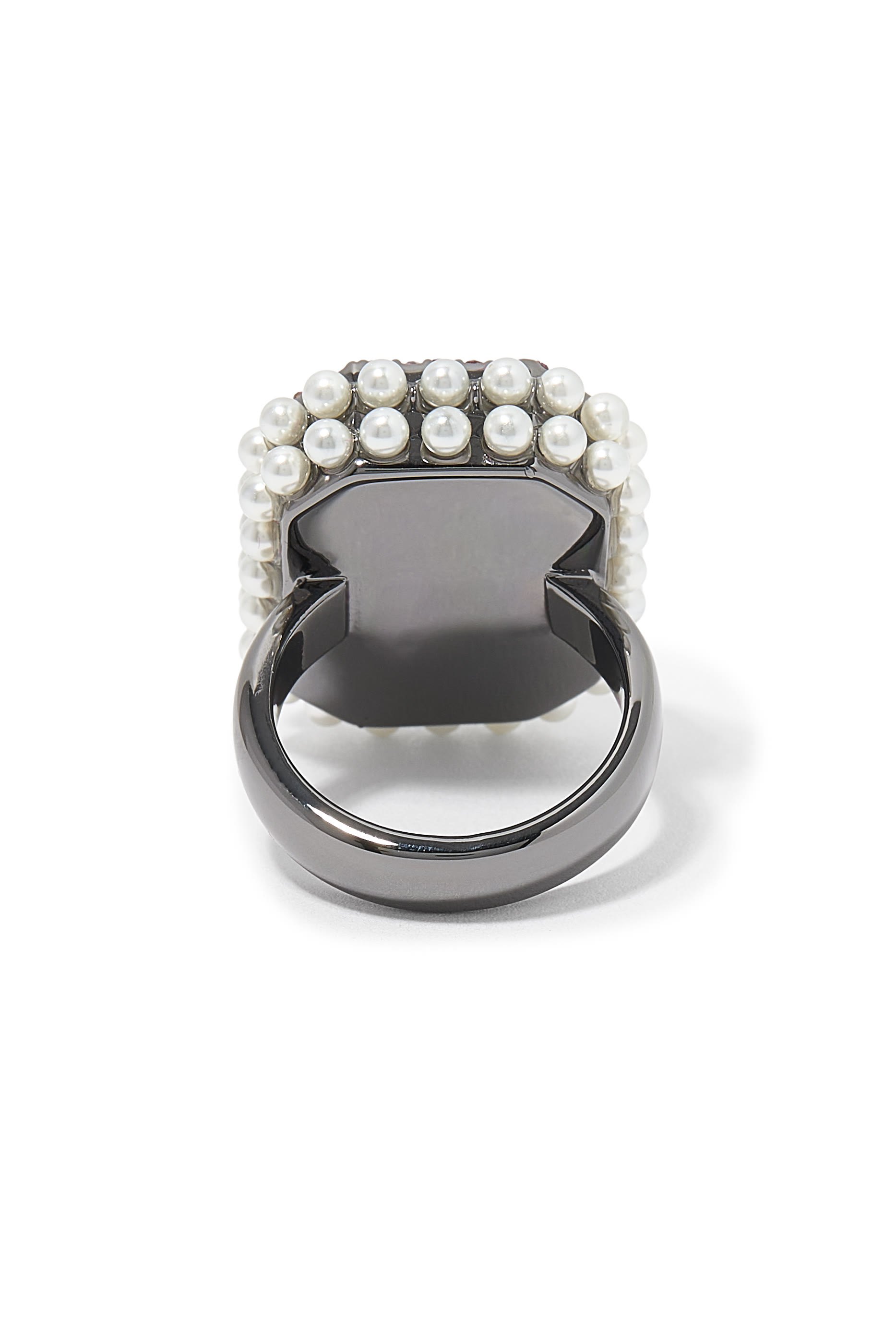 خاتم كوكتيل بتصميم الزمرد