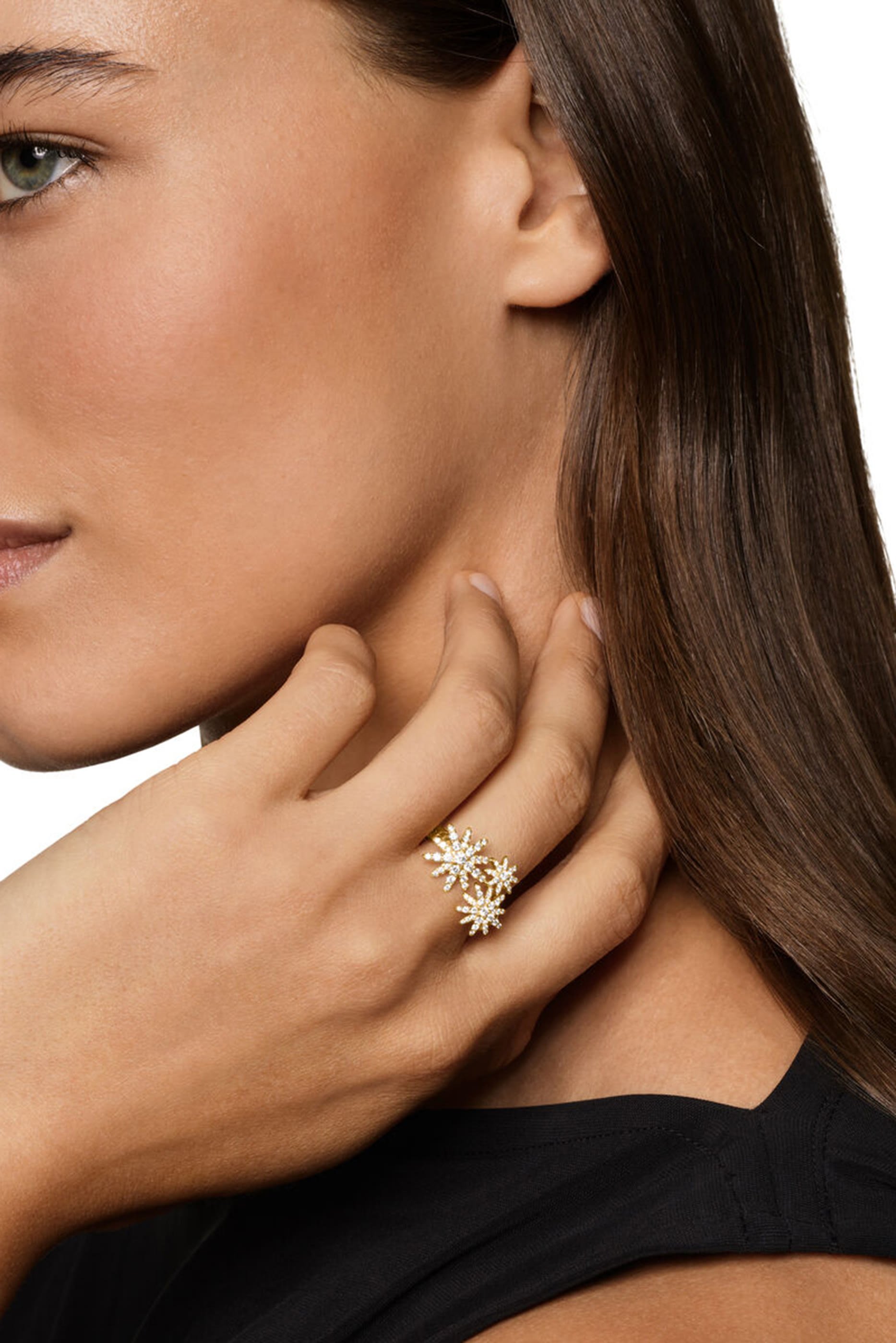 خاتم ستاربست مزين بنجوم متعددة مرصع بماس، ذهب أصفر عيار 18