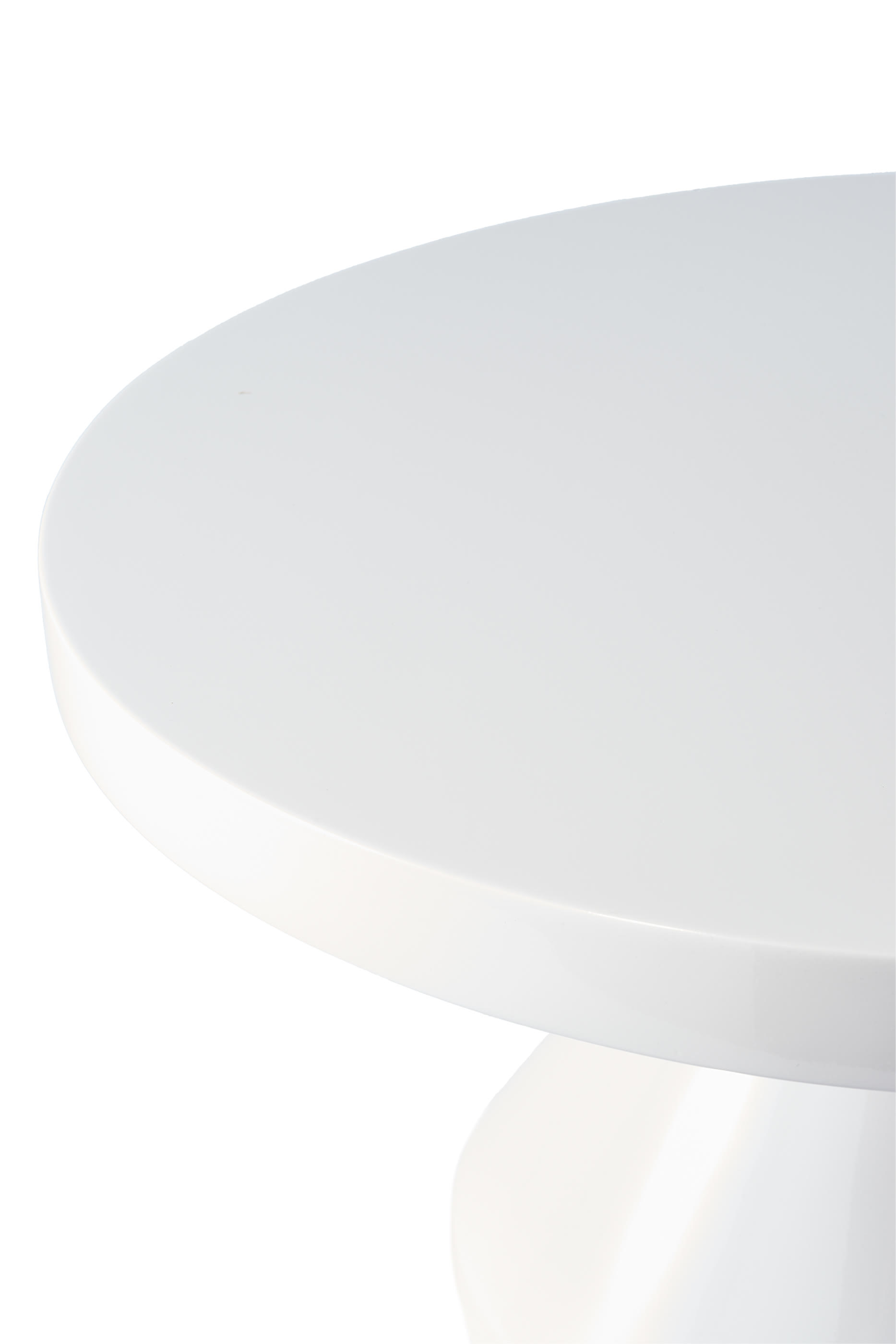 طاولة قهوة بتصميم متعرج