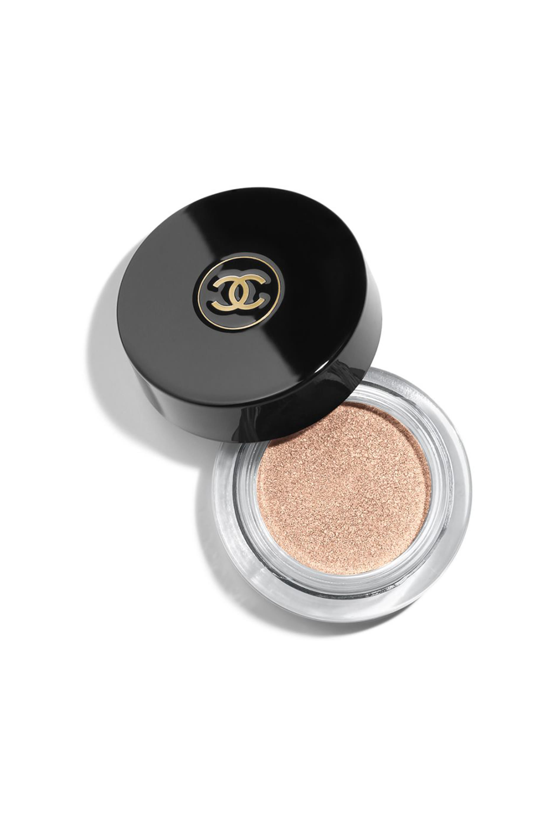 مستحضر لتظليل الجفون بتركيبة كريمية تدوم طويلًا ولمسة لامعة OMBRE PREMI&Egrave;RE