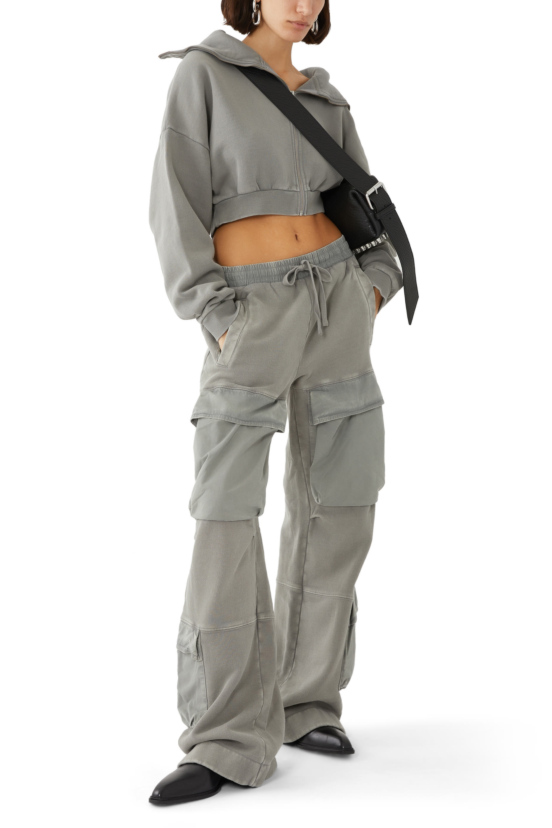 سويت شيرت قصير بسحاب