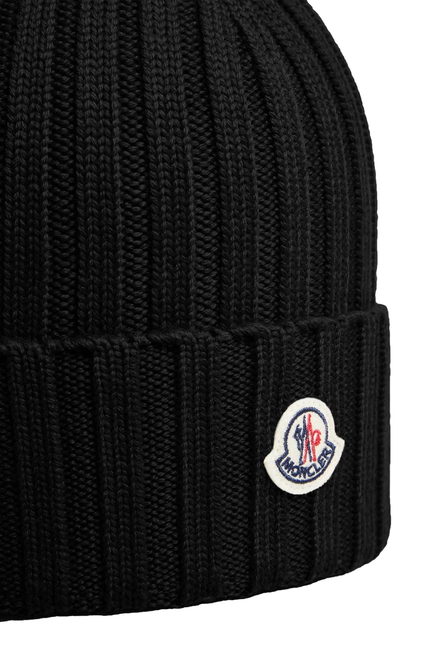 قبعة بيني برقعة بشعار الماركة