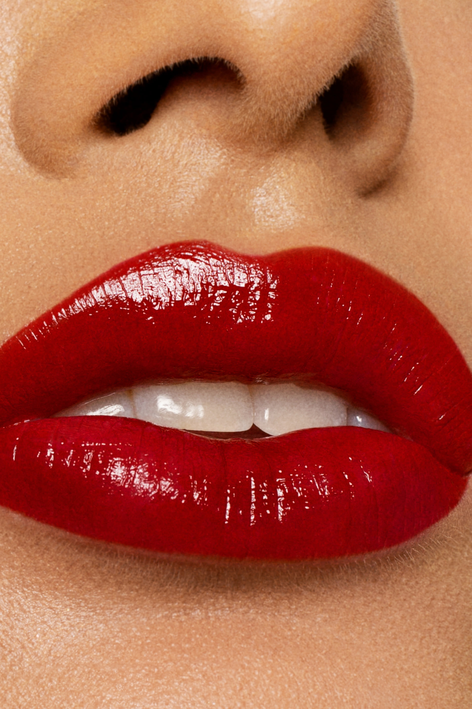 أحمر شفاه فينيل بتركيبة سائلة