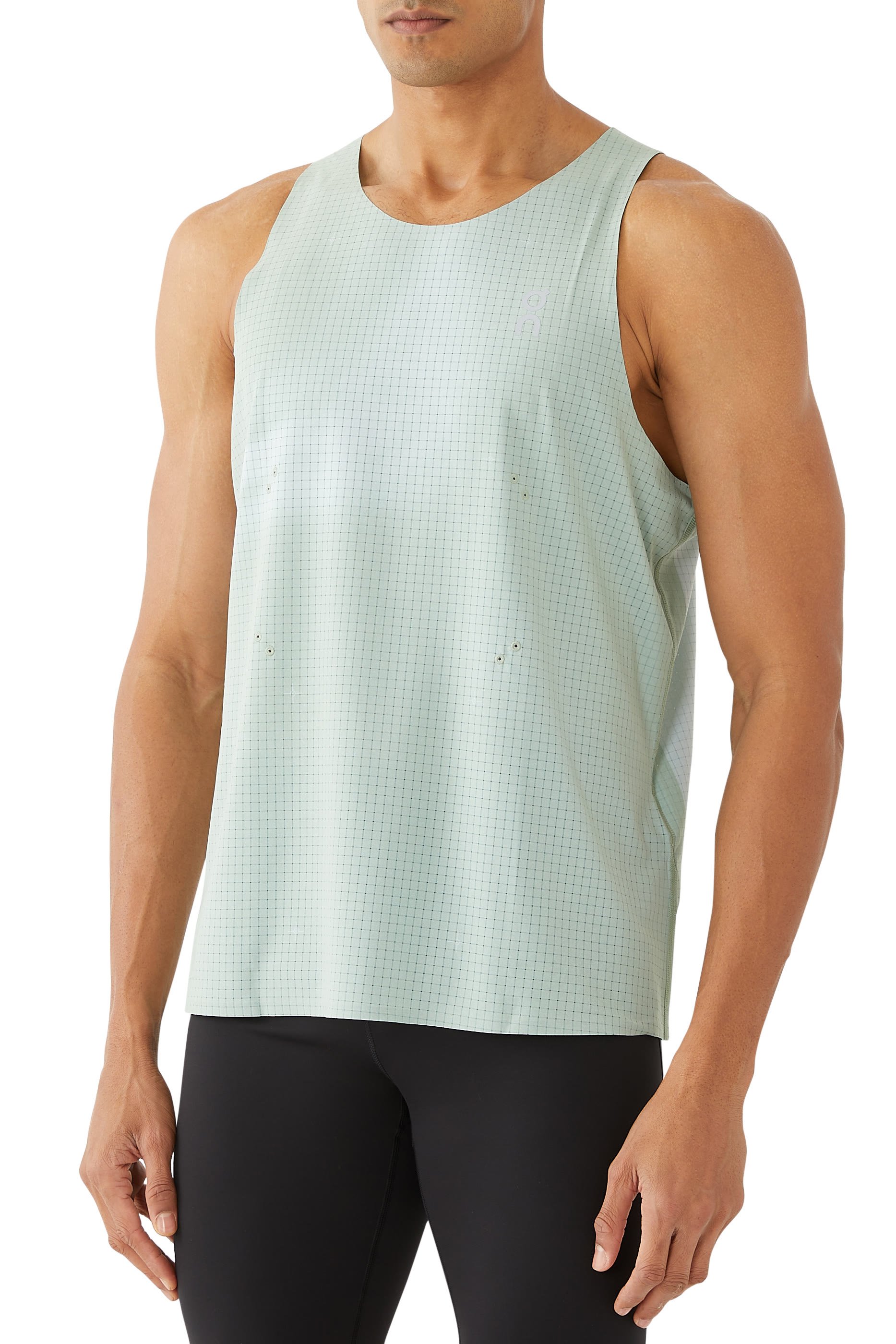 بلوزة بايس بلا أكمام