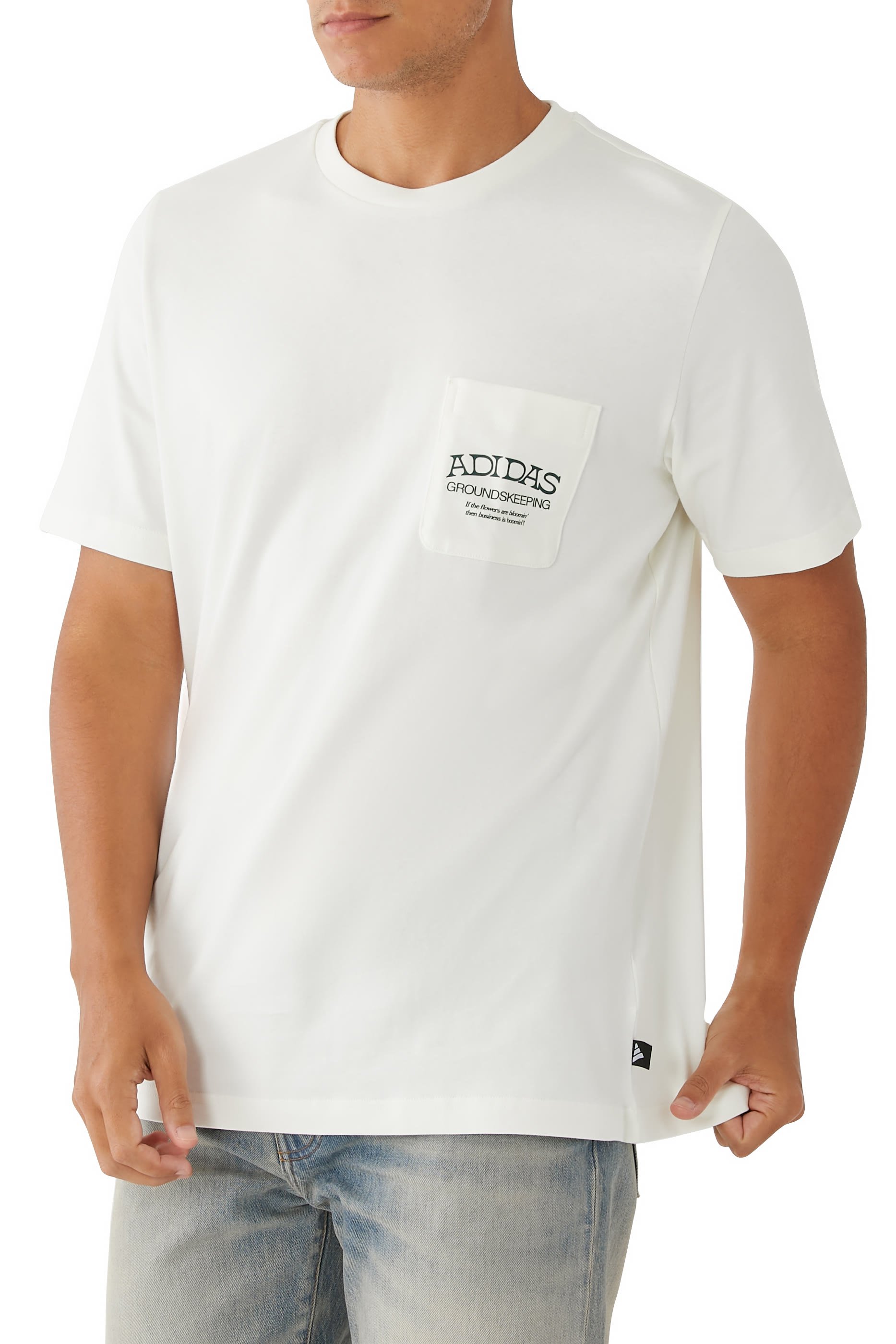 تيشيرت بجيب بشعار غراوندكيبر غرافيك قطن