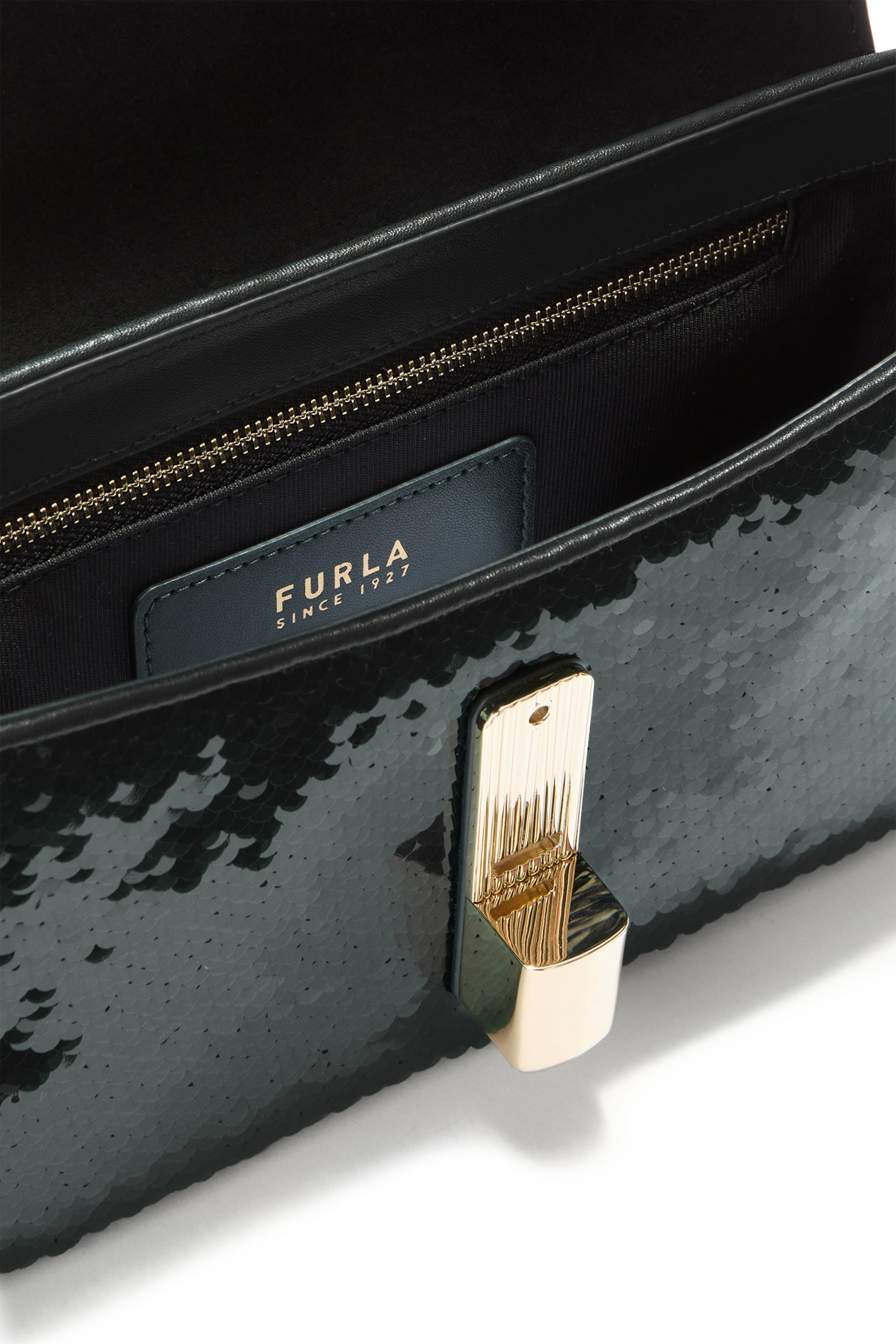 حقيبة كروس بودي ايرايد صغيرة